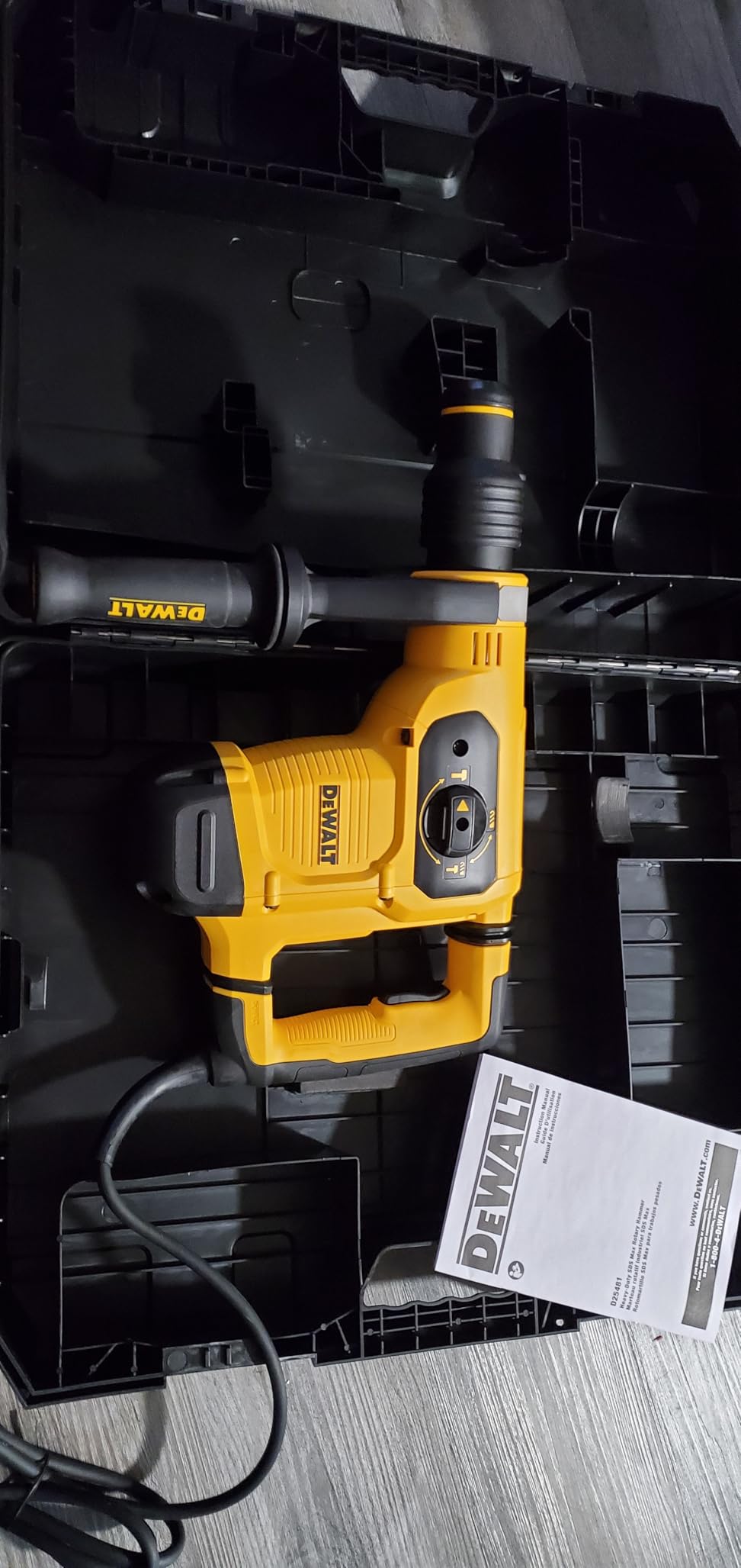 DEWALT Rotary Hammer/Drill Combination Kit, SDS MAX, 40mm (D25481K) customer photo 1