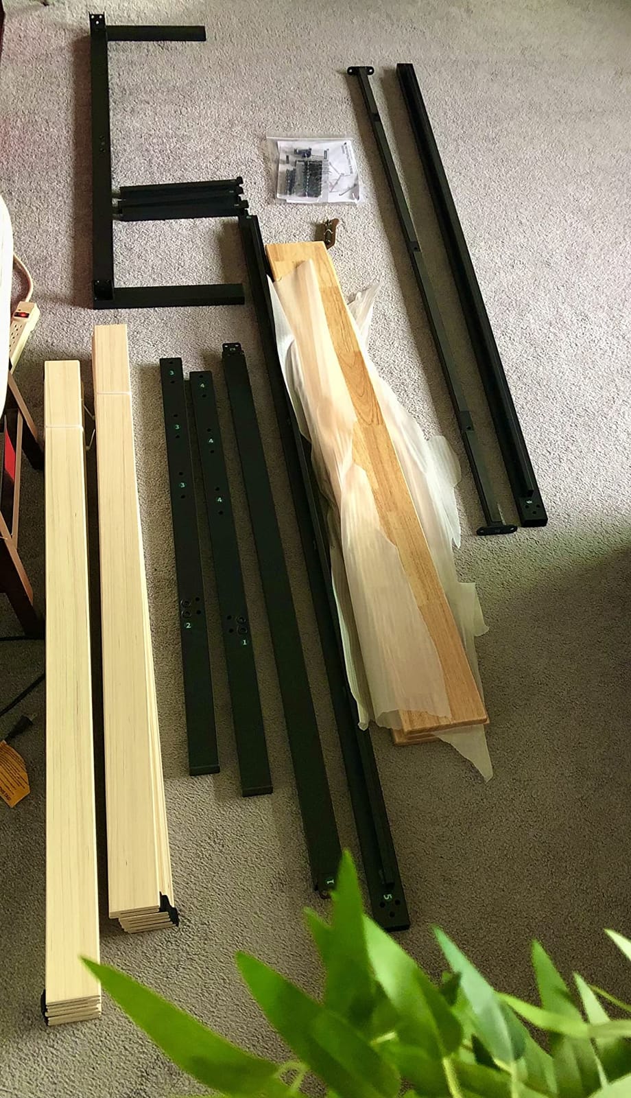 ZINUS Olivia Metal and Wood Platform Bed Frame / No Box Spring Needed / Wood Slat Support / Easy Assembly, Queen customer photo 2