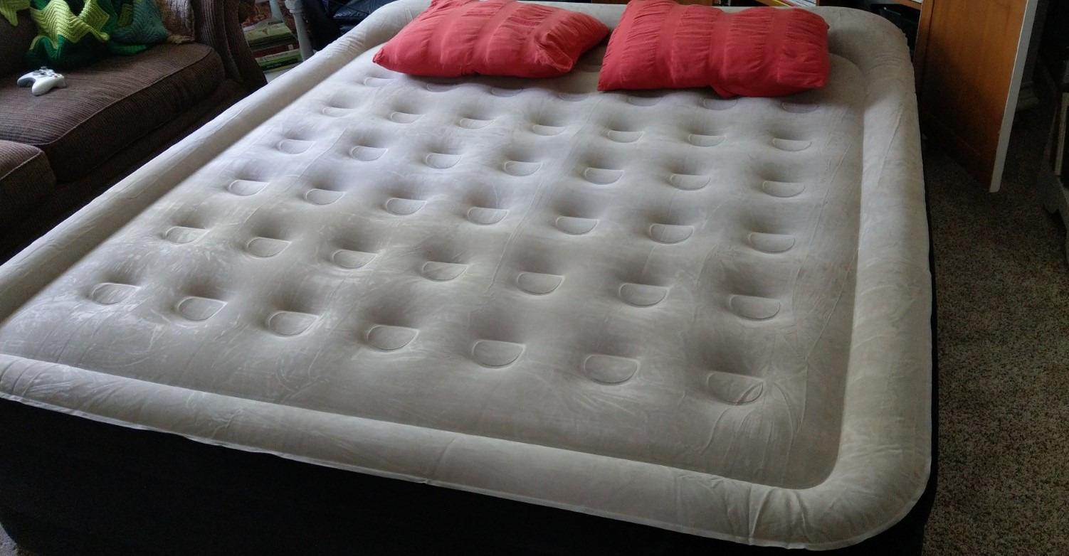 King Koil Air Mattress Queen with Built-in Pump, Inflatable Blow Up Bed | 1-Yr Warranty, patented coil-beam support, flocked waterproof top, inflates in 90 sec, puncture-resistant PVC, 600lb capacity customer photo 1
