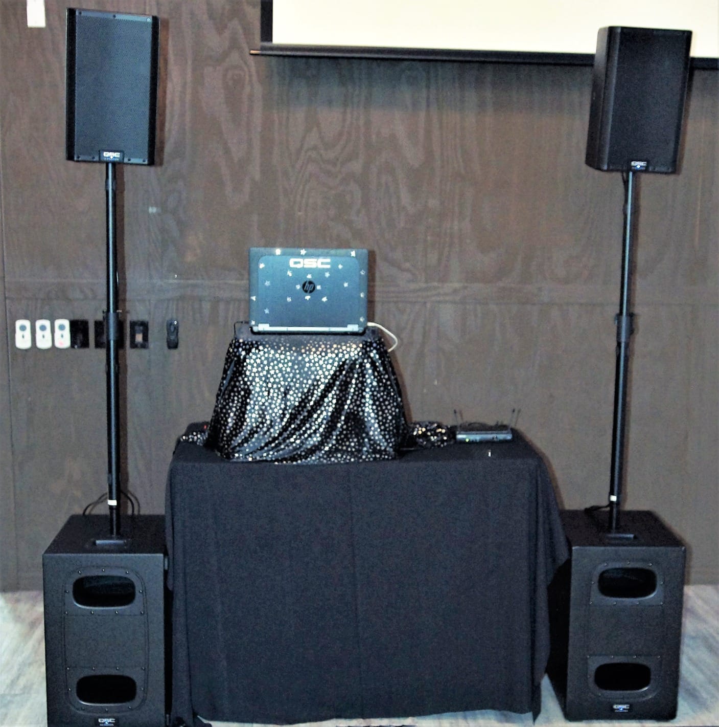 QSC K8.2 Active 8