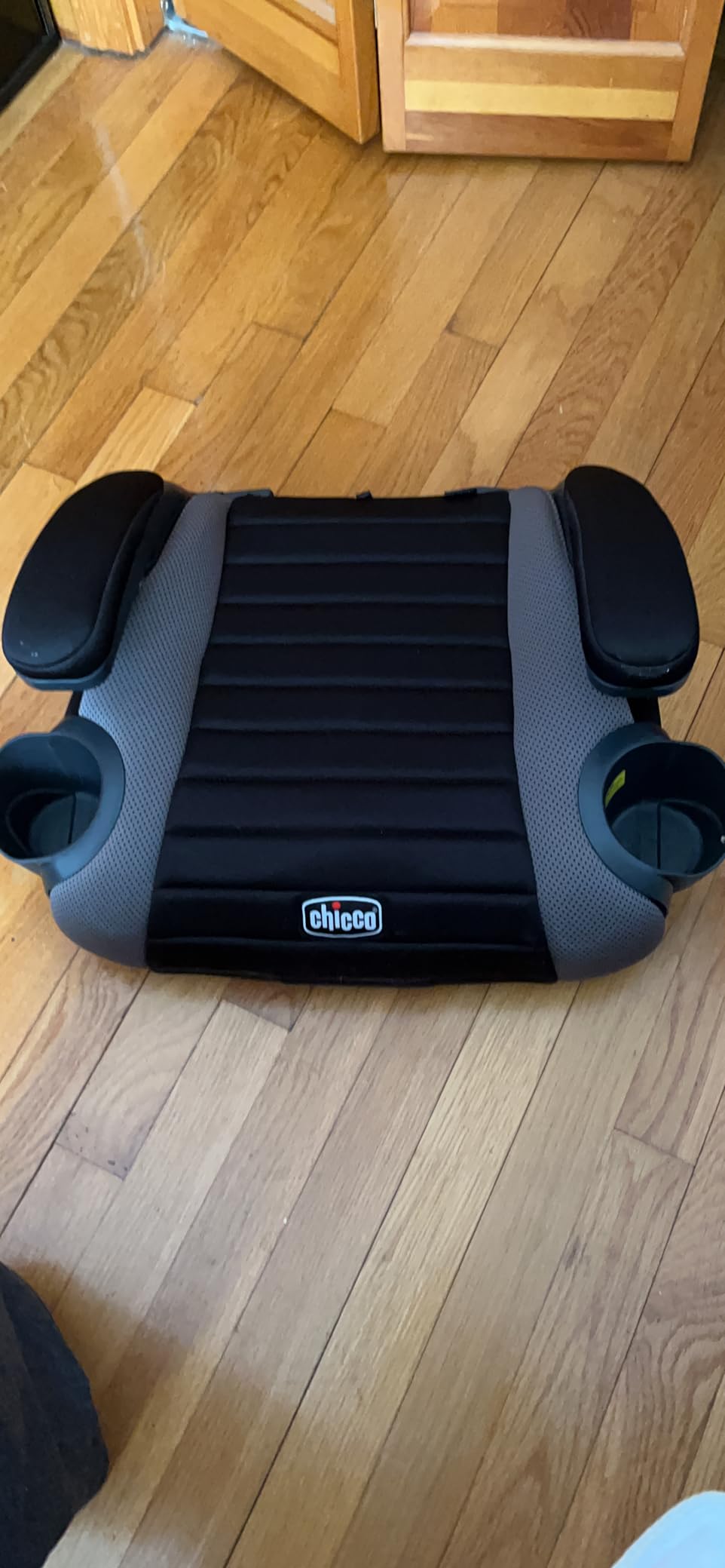 Chicco GoFit Backless Booster Car Seat, Portable Travel Seat, No Latch | Shark/Black, 40-110 lbs., ages 4+, ErgoBoost contoured toddler car seat, washable pad, 2 cup holders, carry handle customer photo 1