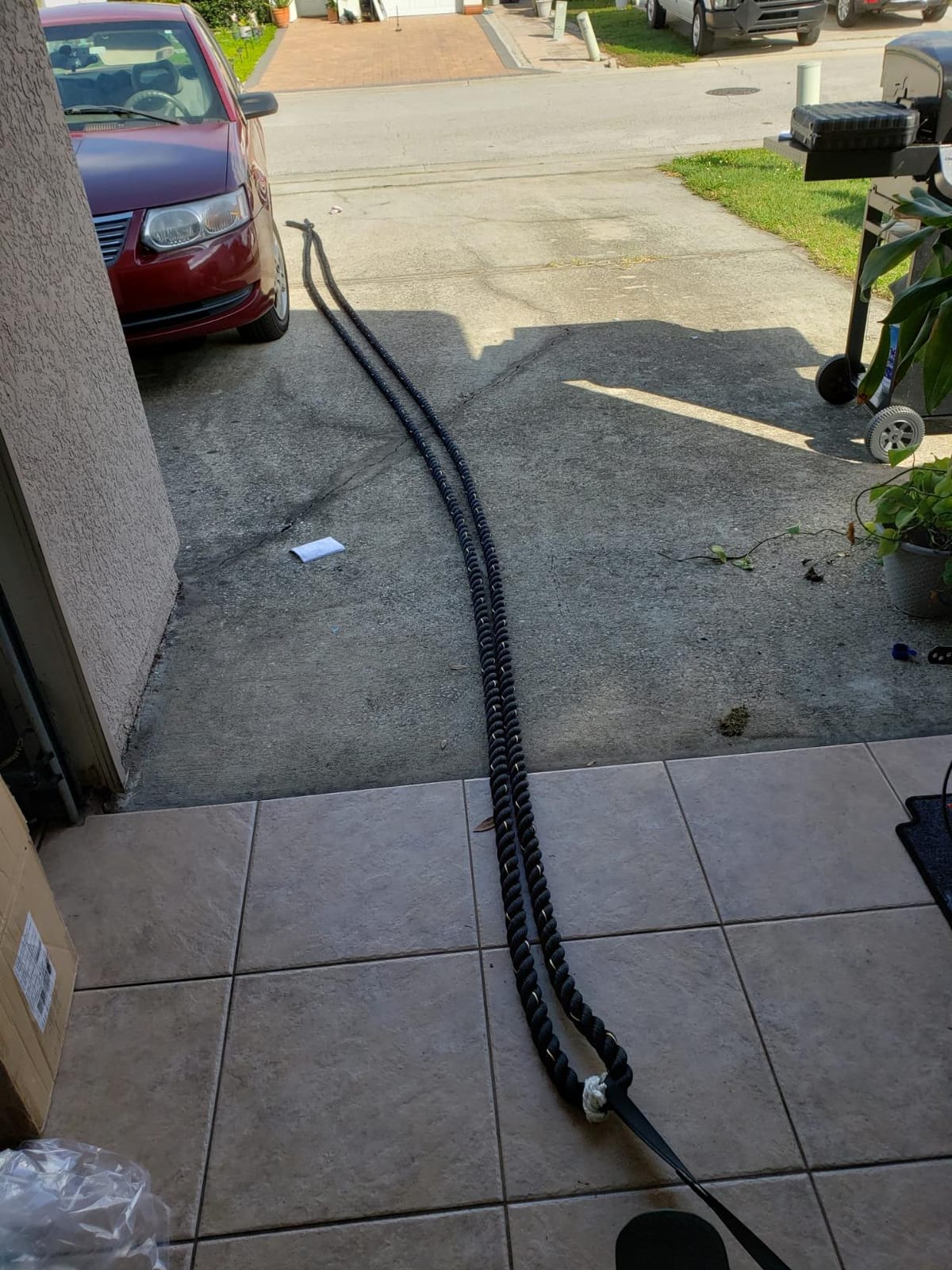 Amazon Basics Battle Rope for Home Gym Workout, Exercise Training Equipment customer photo 1
