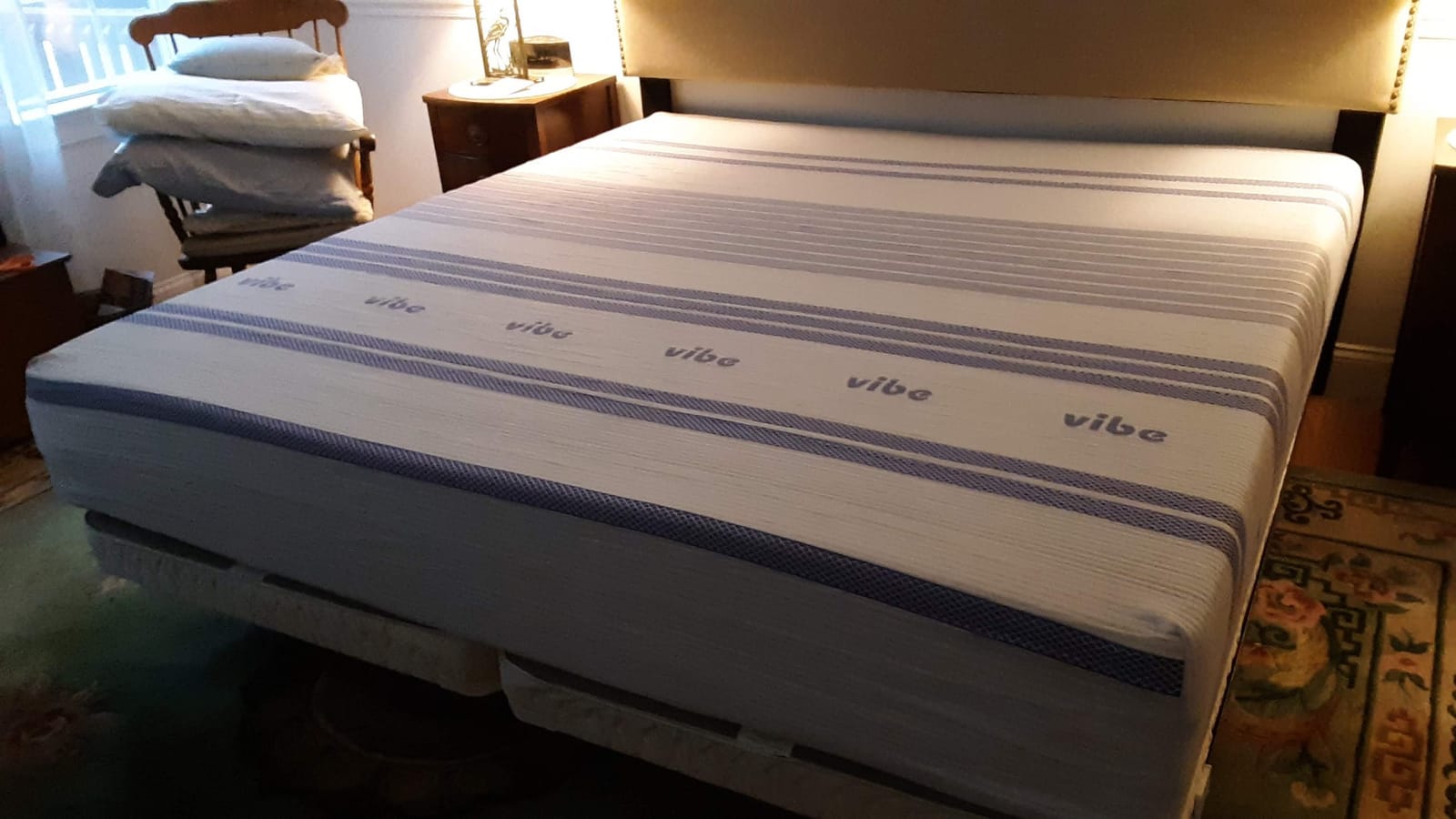 Vibe Gel Memory Foam Mattress, 12-Inch CertiPUR-US Certified Bed-in-a-Box, Queen, White customer photo 1