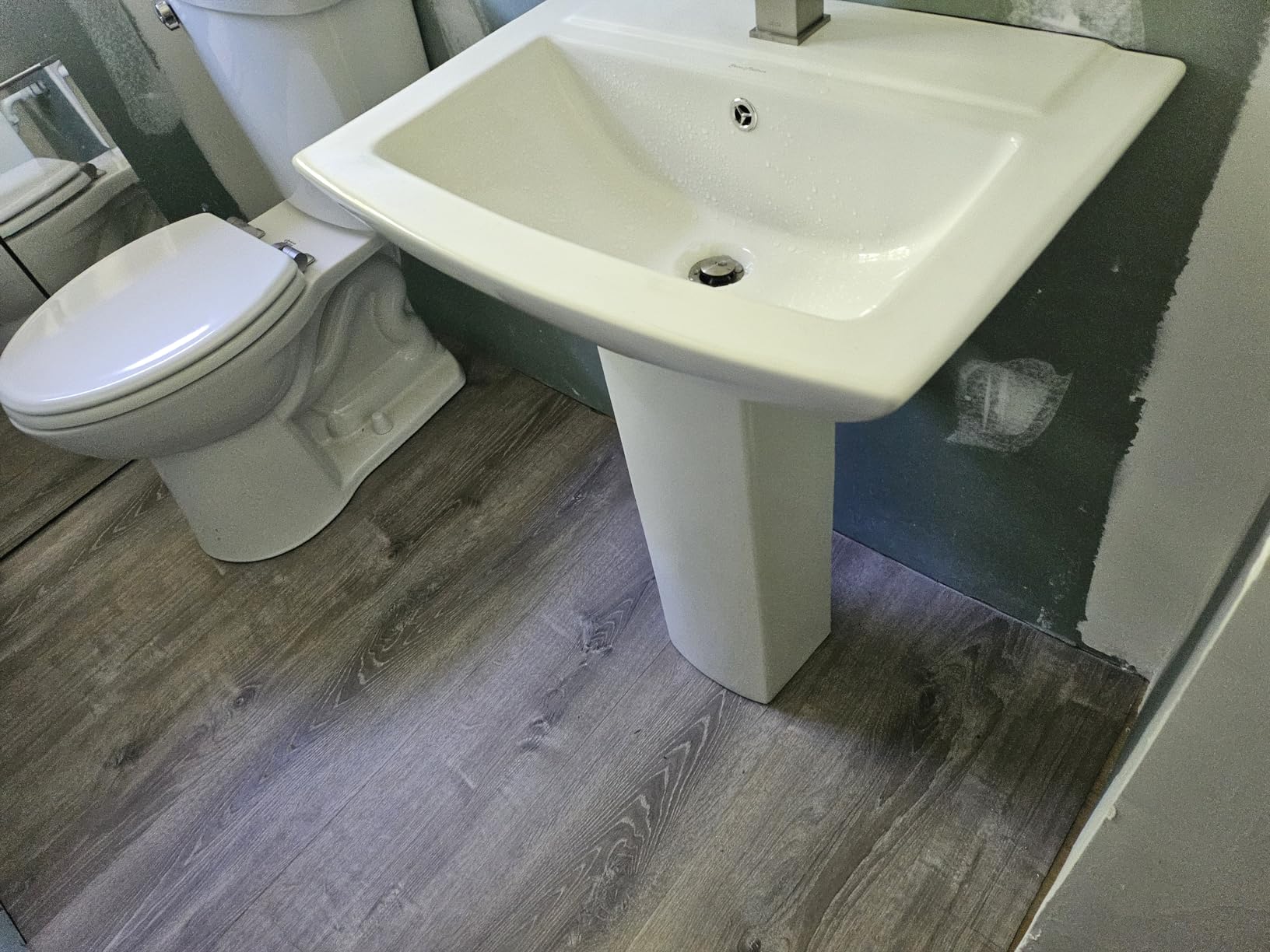 Sublime Rectangular Two-Piece Ceramic Pedestal Bathroom Sink in Glossy White with Overflow, Single Faucet Hole, Standard 1.75 in Drain customer photo 1