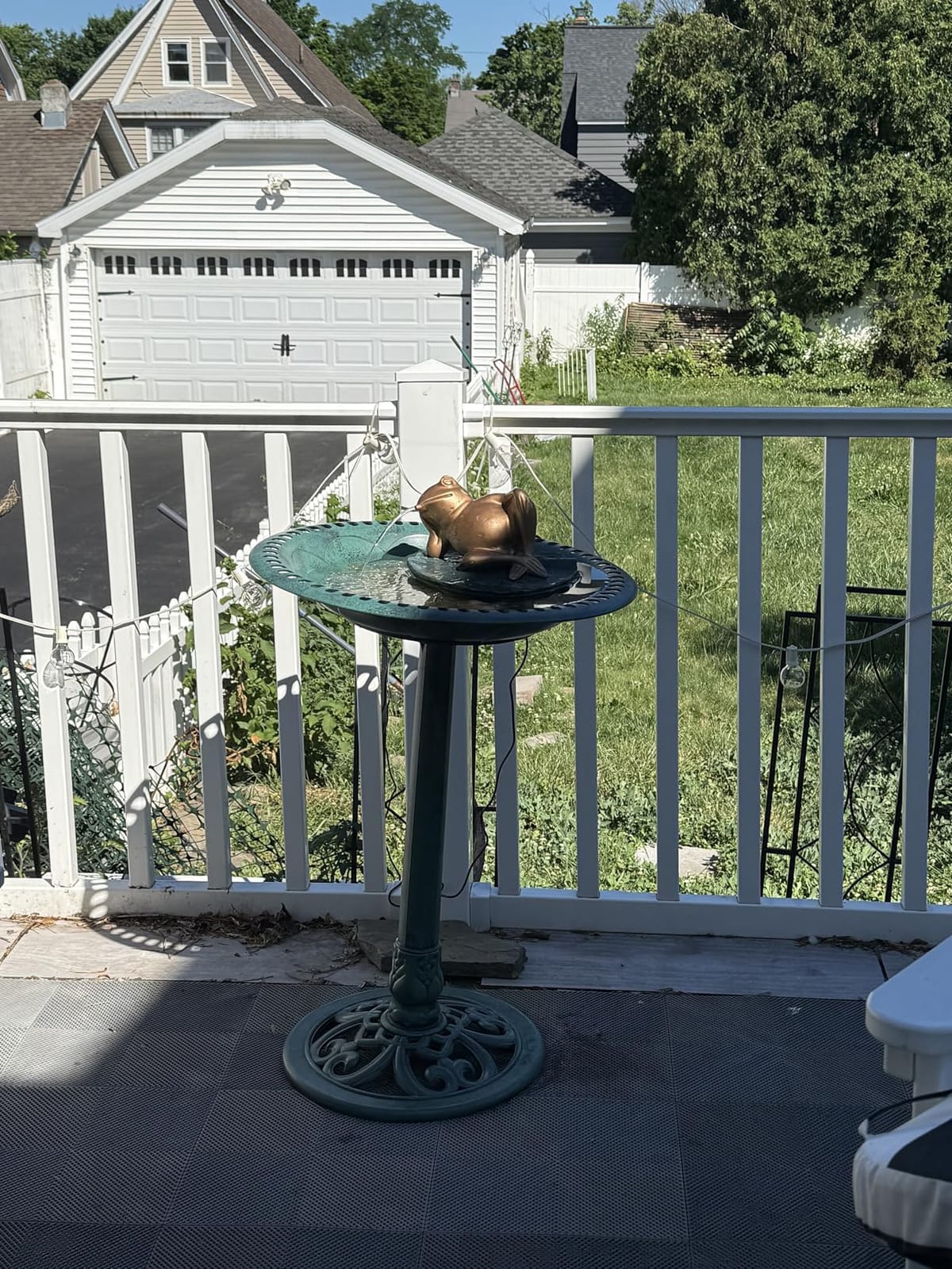 VIVOHOME Bird Bath for Outside, Polyresin Pedestal Birdbath, Green | Weather-Resistant, 20-Inch Bowl, 28-Inch Height, for Outdoor/Garden, Bird-Friendly, Easy to Clean customer photo 2