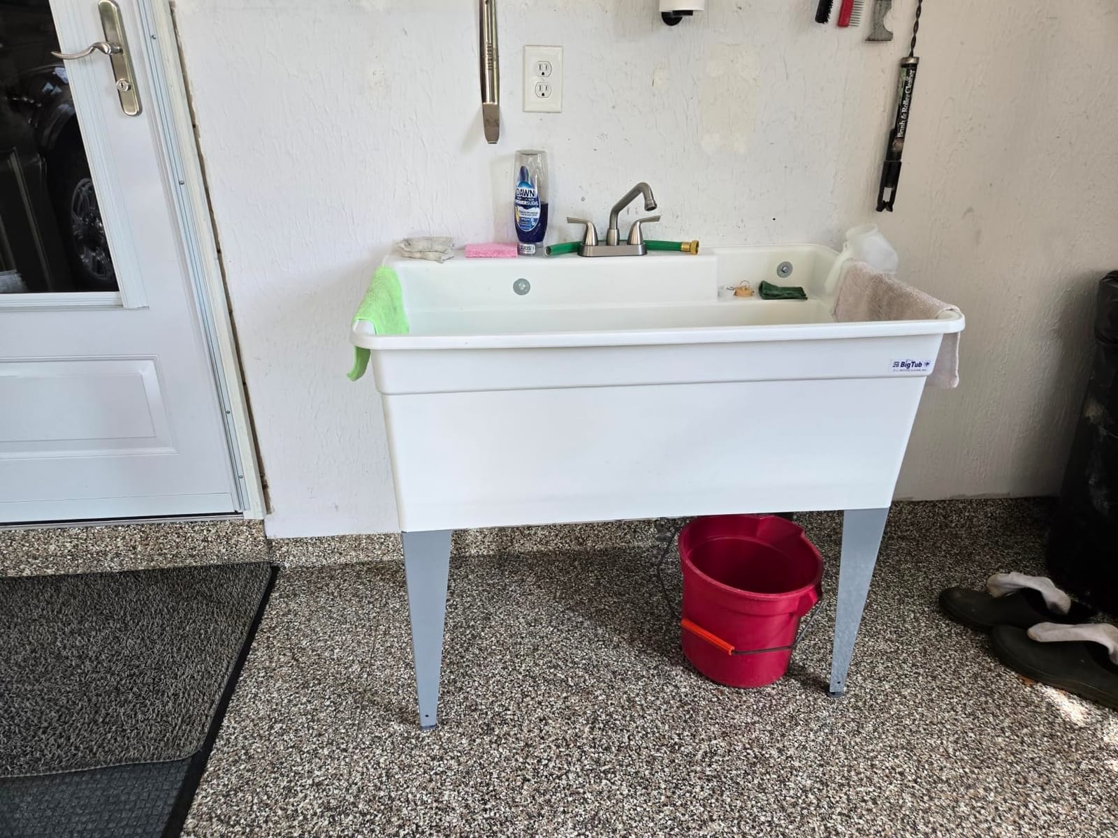 Mustee 28CF Big Tub Utilatub Combo Utility Tub, 24