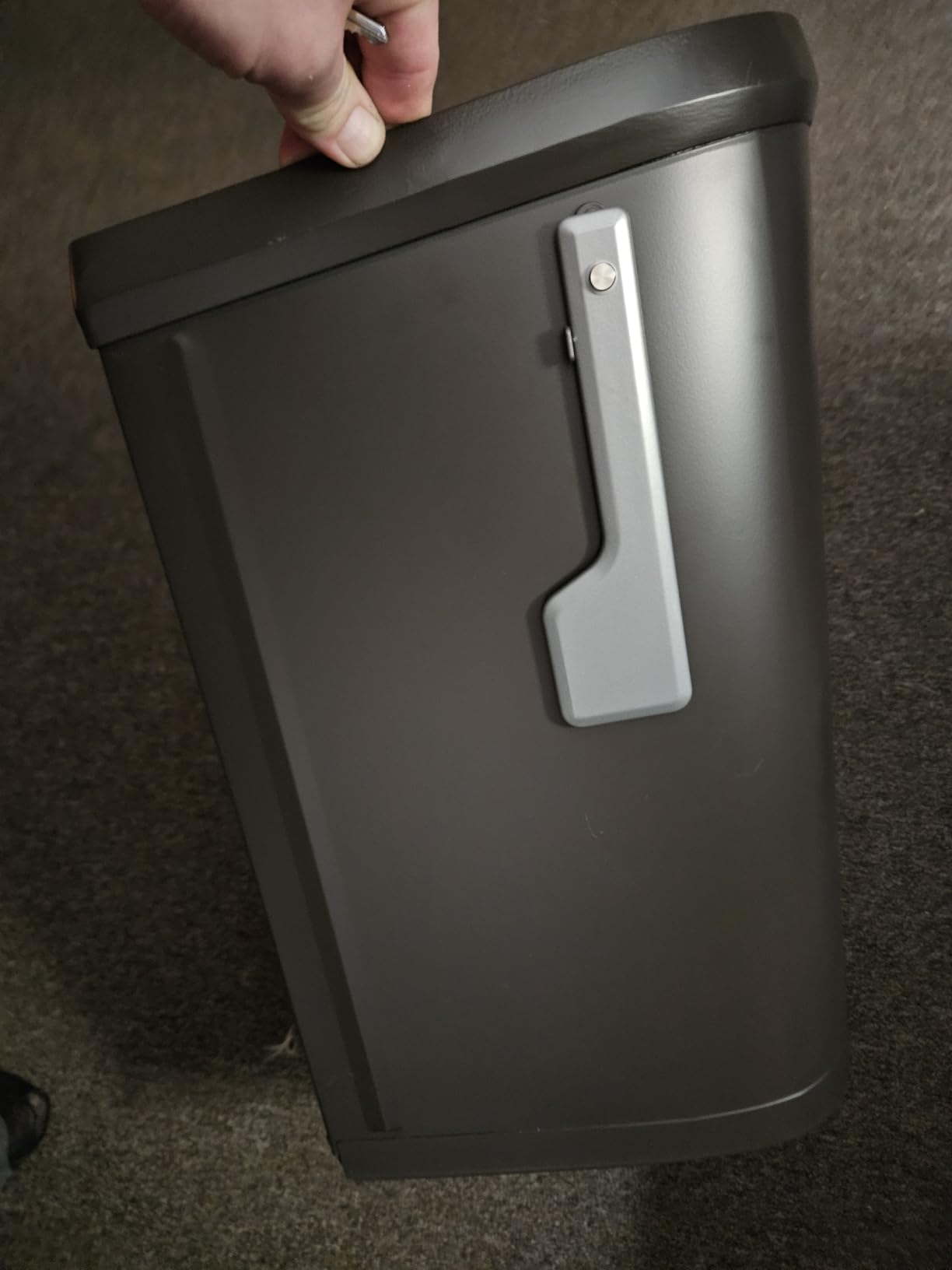Architectural Mailboxes 6300B-10 Oasis 360 Locking Parcel Mailbox, Extra Large, Black customer photo 2
