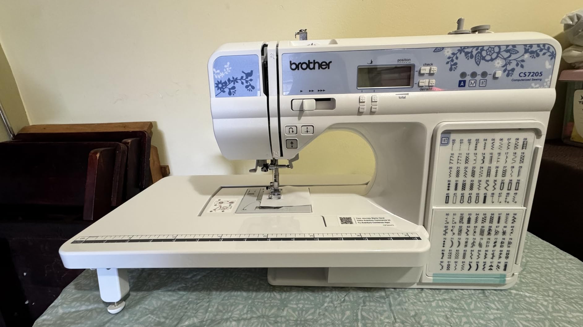 Brother CS7205 Computerized Sewing Machine, 150 Built-in Stitches, 1 Font, Wide Table, 11 Sewing Feet customer photo 1