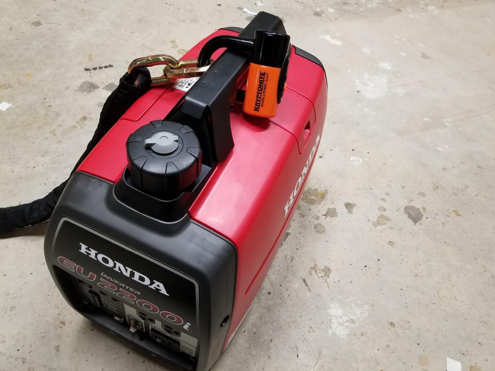 Honda EU2200i Companion 2200 Watt Inverter Generator (EU2200ITAN1) | Super Quiet 120V Gas Powered Portable Generator for Camping or RV Backup Power Supply, Up to 8.1 Hour Run Time customer photo 2