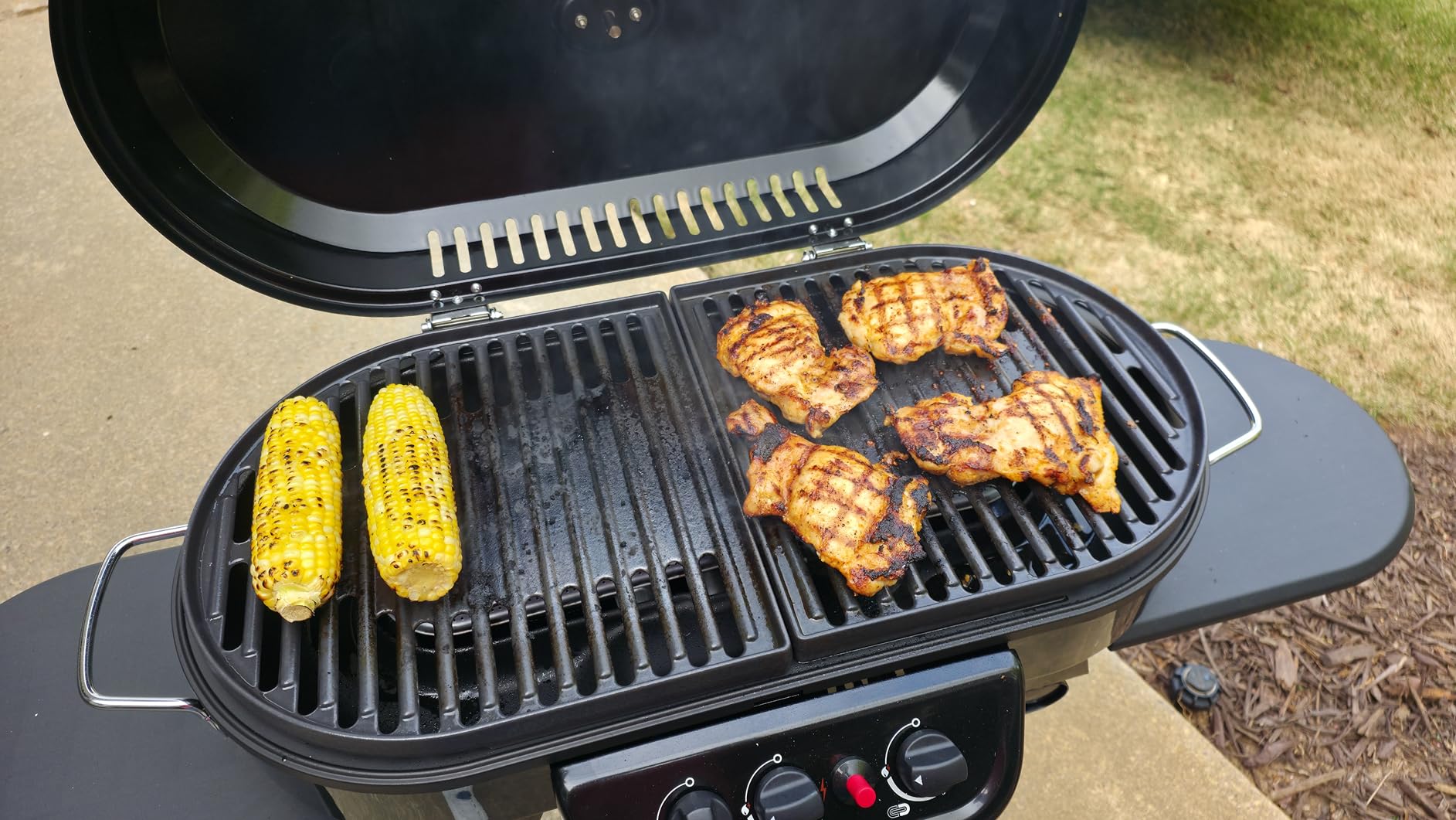Coleman RoadTrip 285 Portable Stand-Up Propane Grill with 3 Adjustable Burners & Instastart Ignition, 20,000 BTUs customer photo 1