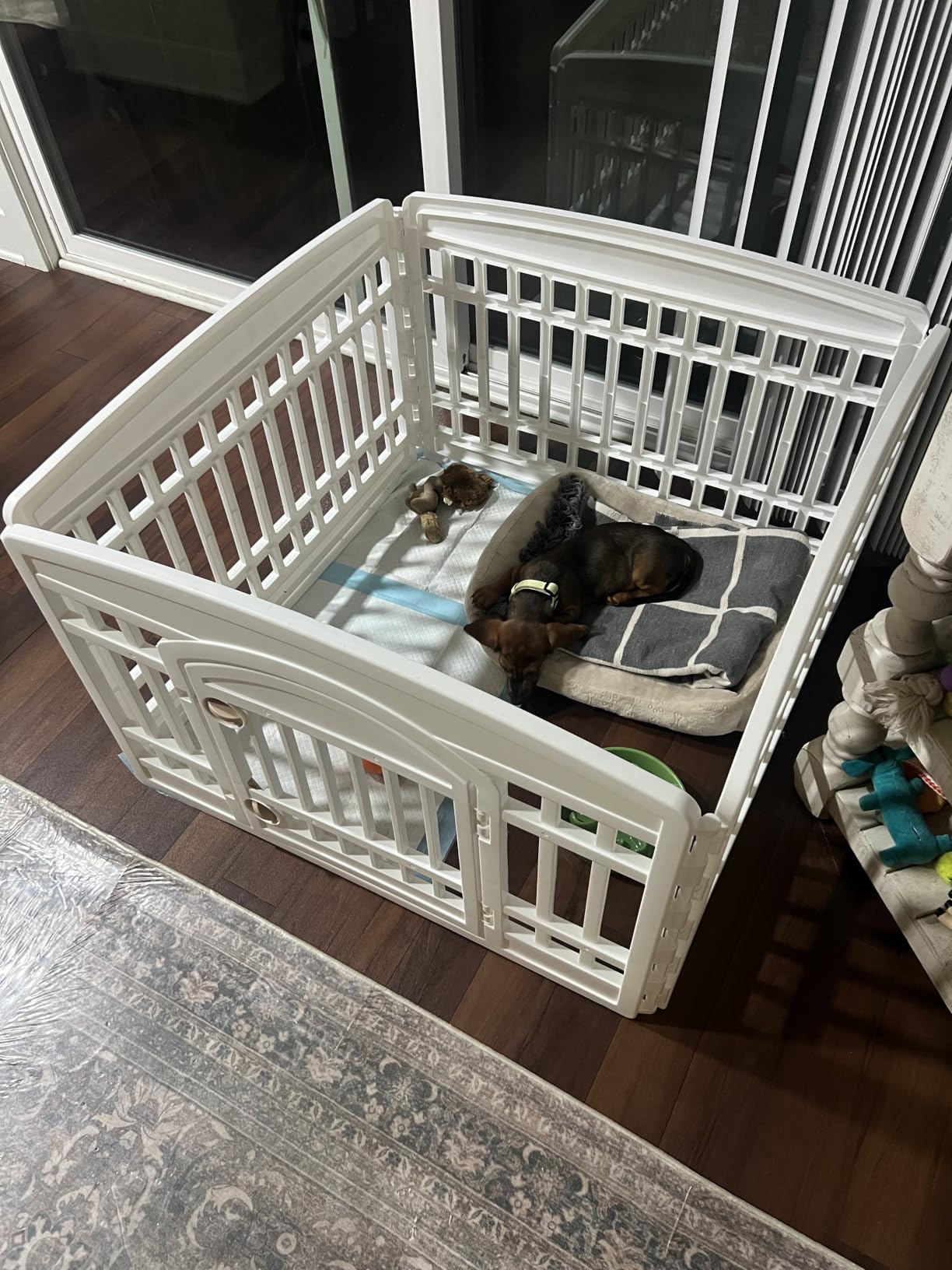 IRIS USA 4-Panel Dog Playpen, Pet Enclosure, White | Puppy Training, Configurable Layout, Multi-Shape Setup, Custom Pen Configuration, Secure Door Latch, Stable Non-Tip Base customer photo 2