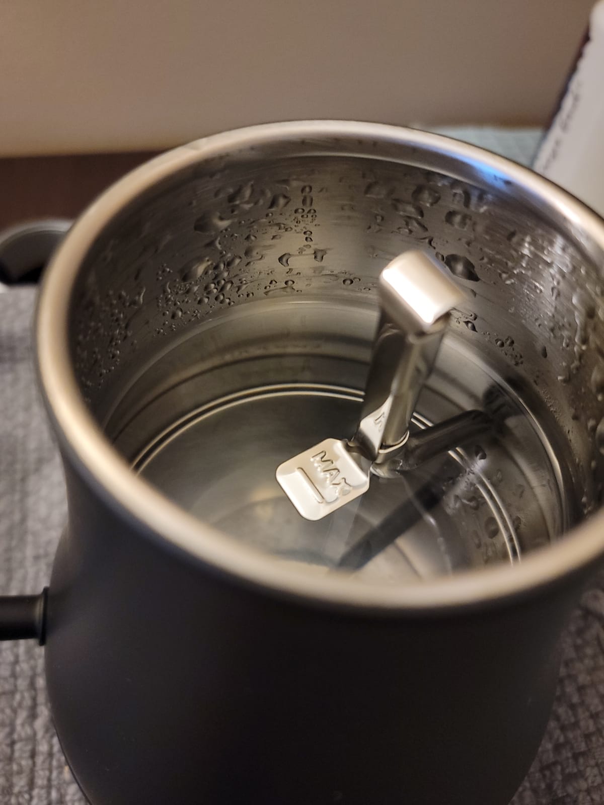 Bodum 27oz Bistro Gooseneck Electric Water Kettle, Pour Over Coffee & Tea, Stainless Steel, Matte Black customer photo 2