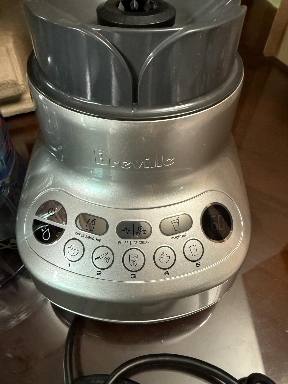 Breville BBL620SIL Fresh and Furious Blender, Silver customer photo 1