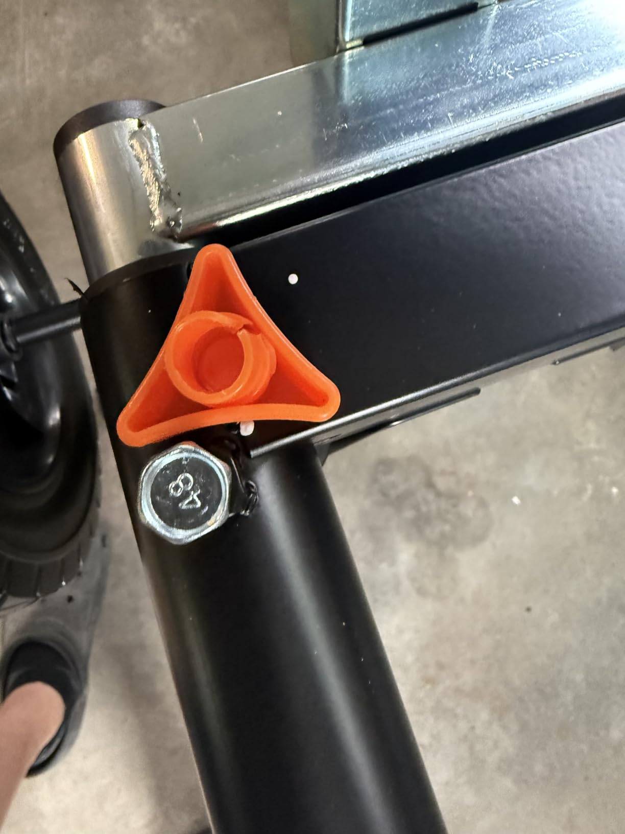 WEN Miter Saw Stand, Collapsible and Rolling with 3 Onboard Outlets (MSA330) customer photo 2