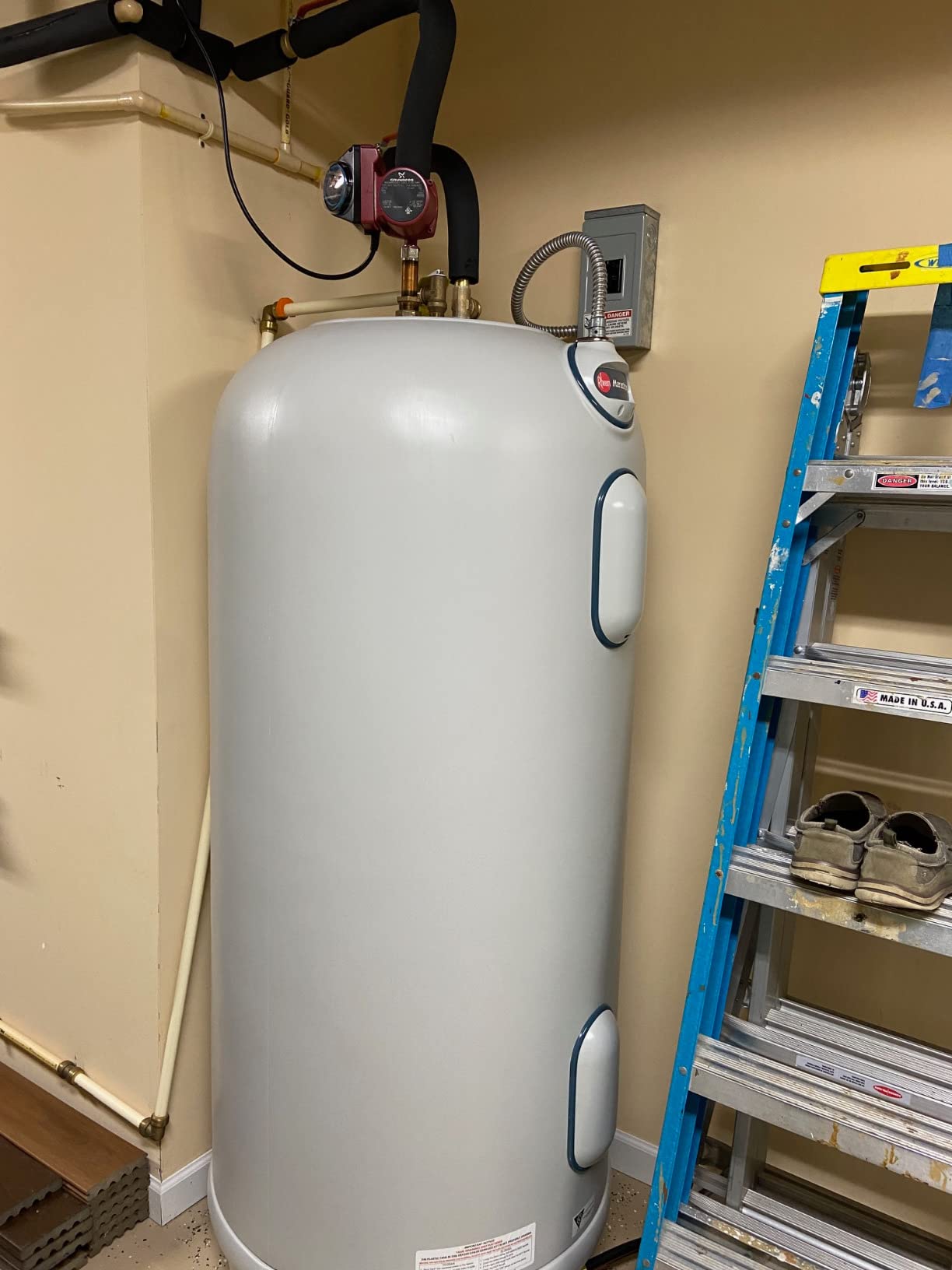 Grundfos 595916 1/25 Horsepower Comfort Series Recirculator Pump, Model: 595916 customer photo 1