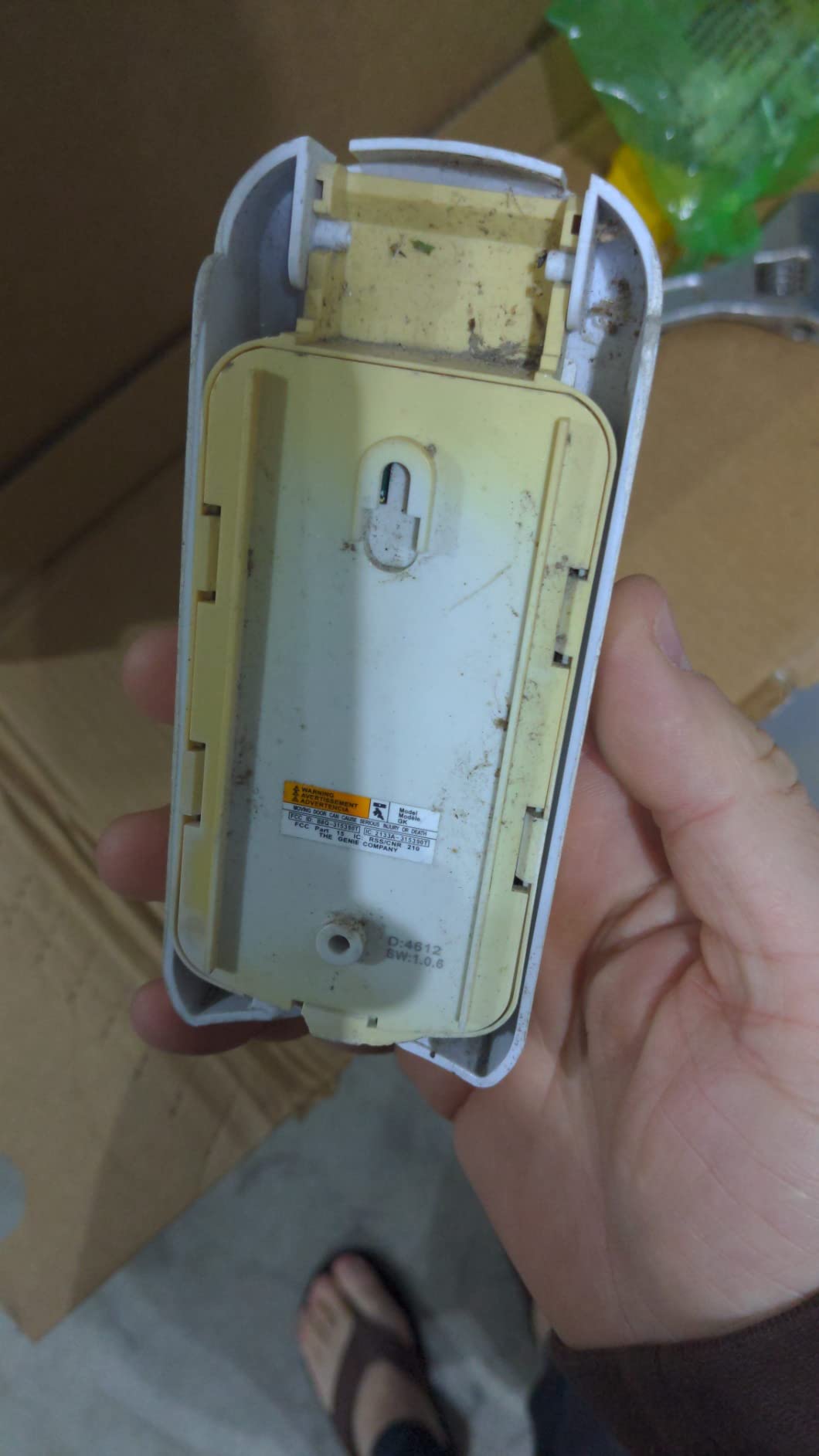 Genie SilentMax 1000 Garage Door Opener - Ultra-Quiet Belt Drive - Includes two 3-Button Pre-Programmed Remotes, Wall Console, Wireless Keypad, Safe T-Beams - Model 3042-TKH, 140V DC Motor customer photo 1