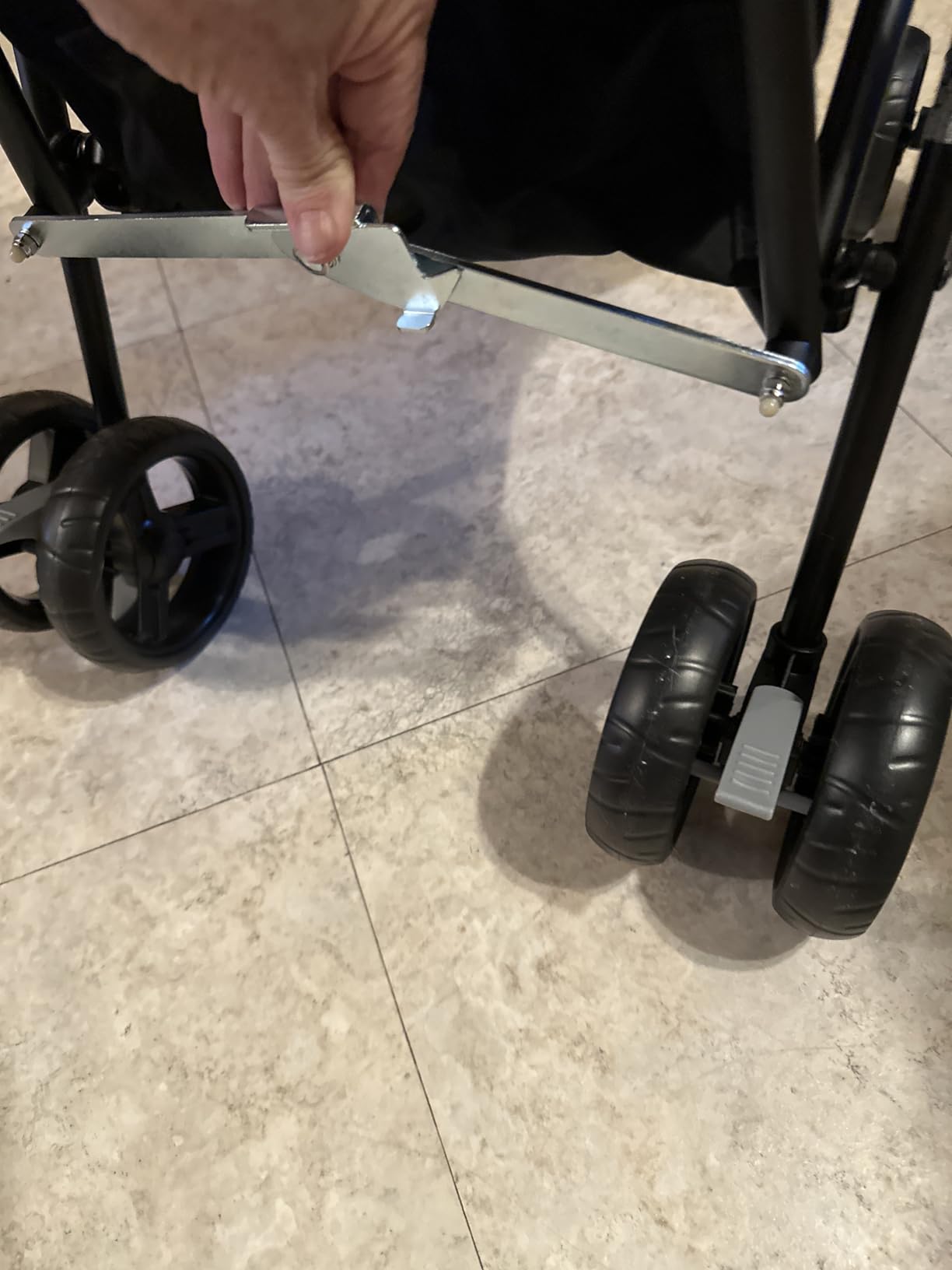 Ingenuity 3D Mini Convenience Stroller - Lightweight Stroller with Compact Fold, Multi-Position Recline, Canopy with Pop Out Sun Visor and More - Umbrella Stroller for Travel and More, Gray customer photo 2