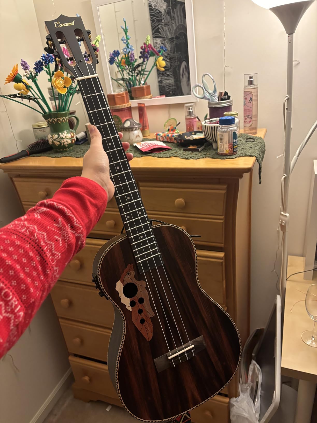 Caramel CB904 30inch Ebony Wood Baritone Electric Ukulele | Beginner Guitar Starter Pack Bundle Gig bag, Strap, Strings Set customer photo 2