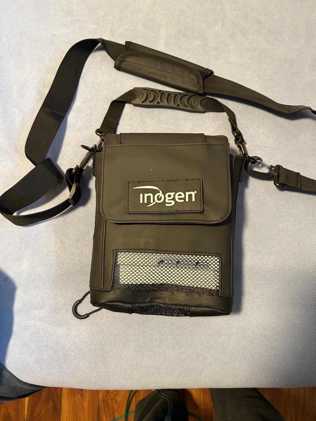 Inogen Carry Bag - for Inogen One G5 / Rove 6 Portable Oxygen Concentrators - Protective Travel Case customer photo 1