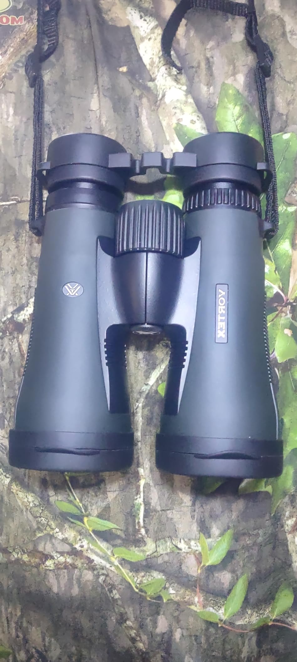 Vortex Diamondback HD 10x50 Binoculars | HD Optics, Tripod Adaptable, Waterproof, Fogproof, Shockproof, Included GlassPak customer photo 1