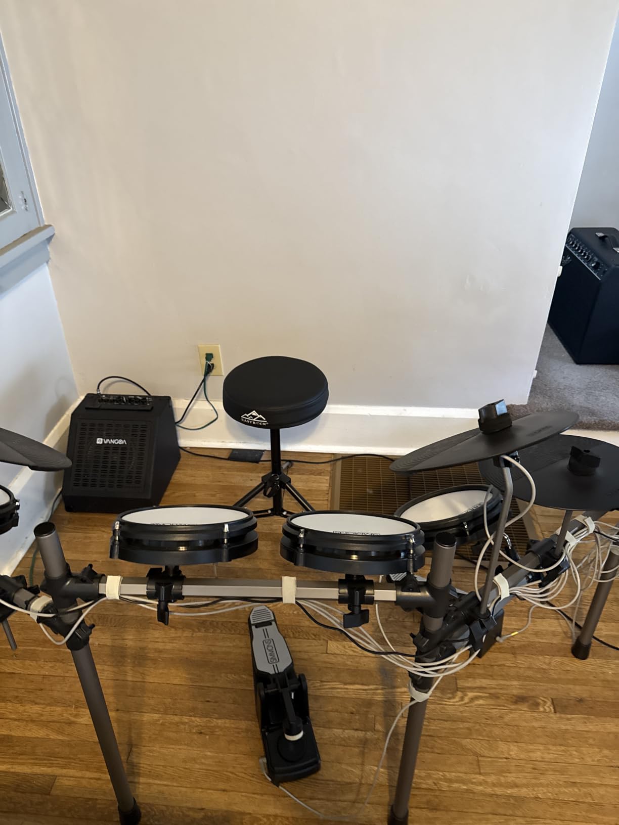 EASTROCK Drum Throne, Padded Drum Seat Drumming Stools with Anti-Slip Feet for Adults and Kids Drummers (Black) customer photo 2