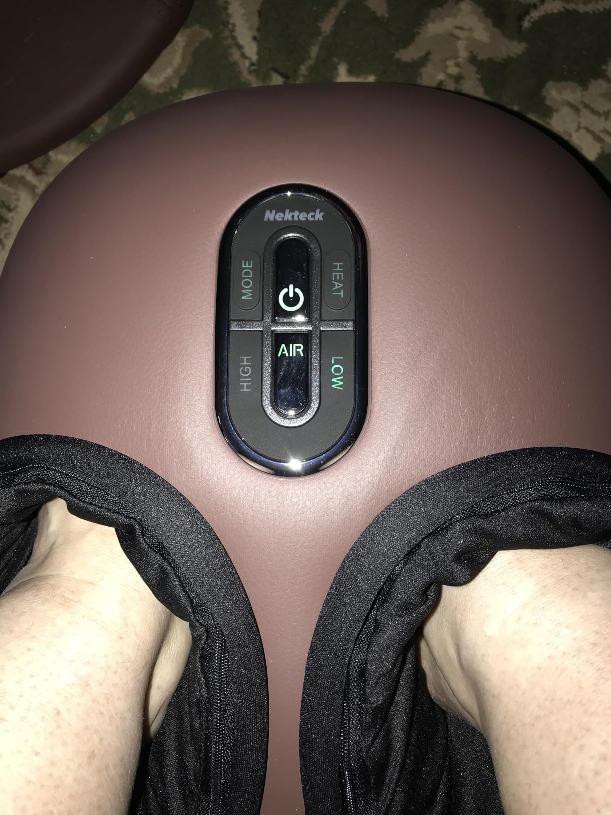 Nekteck Shiatsu Foot Massager with Heat [2026 Upgraded], 3 Modes Deep Kneading Therapy Air Compression, Feet Massage for Plantar Fasciitis, Relaxation Gifts for Men Women Mom Dad Birthday customer photo 2