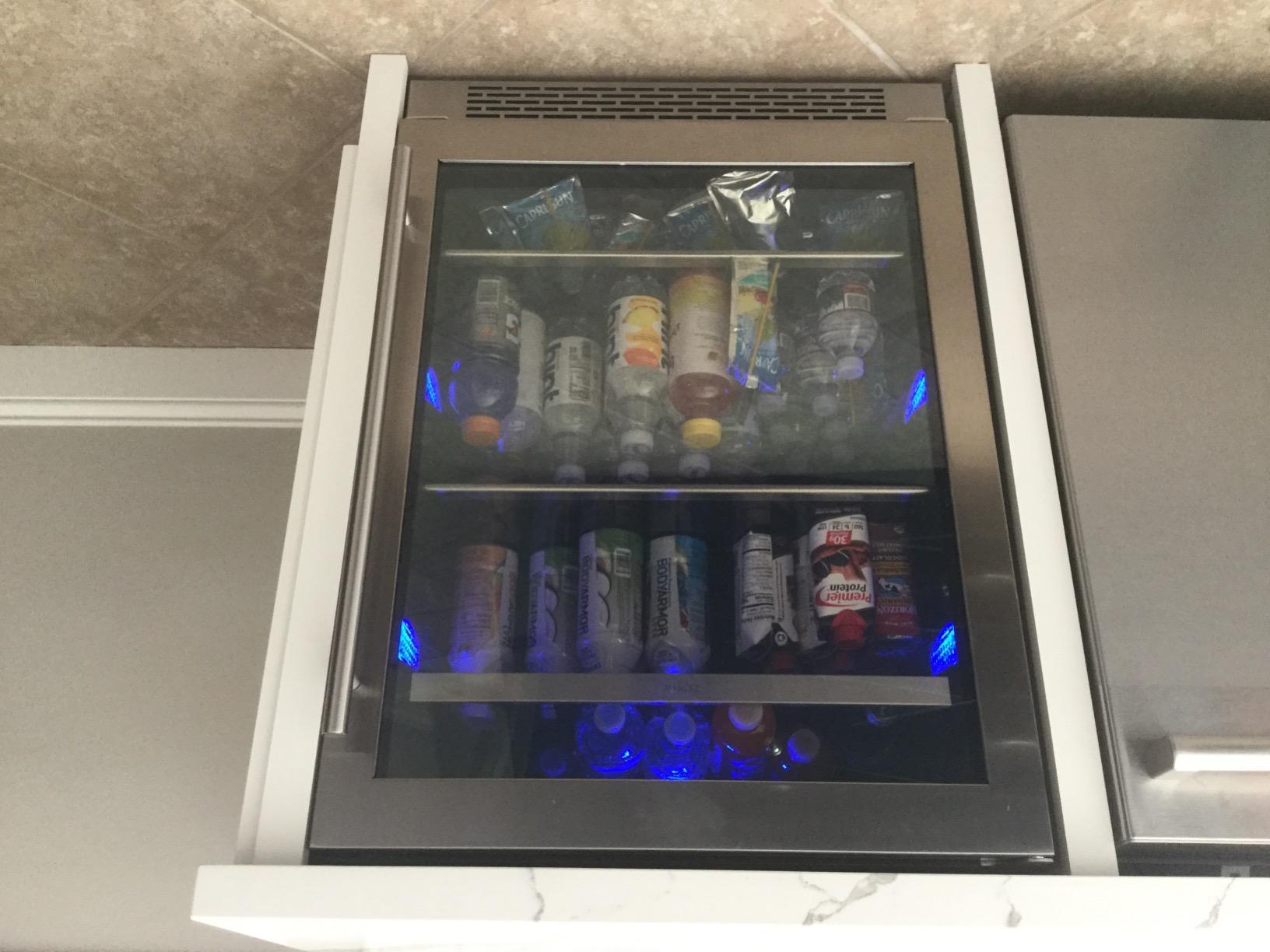 Zephyr Presrv 24 Inch Wine Fridge and Beverage Refrigerator Under Counter | Single Zone Wine Cooler Fridge Cabinet, Built-in or Free Standing Drink Refrigerator with Glass Door 7 Bottles 108 Can customer photo 1