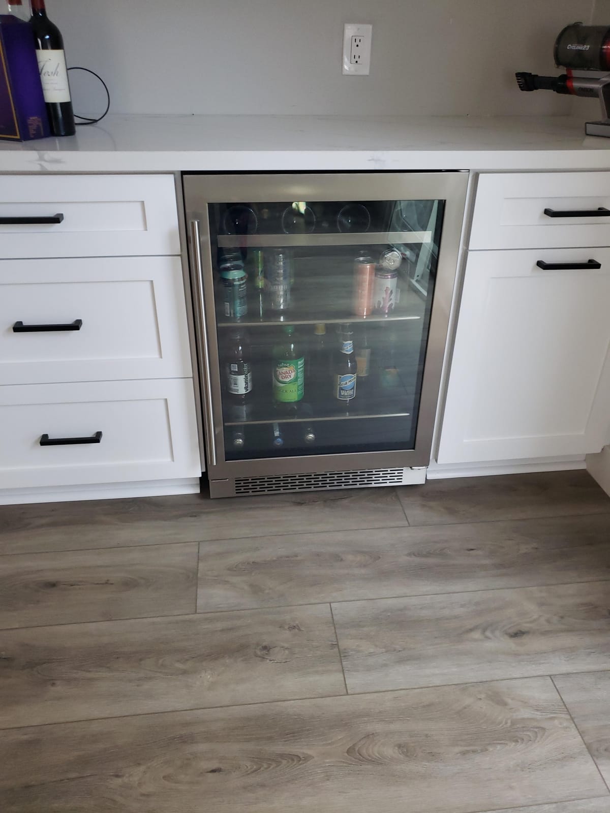 Zephyr Presrv 24 Inch Wine Fridge and Beverage Refrigerator Under Counter | Single Zone Wine Cooler Fridge Cabinet, Built-in or Free Standing Drink Refrigerator with Glass Door 7 Bottles 108 Can customer photo 2