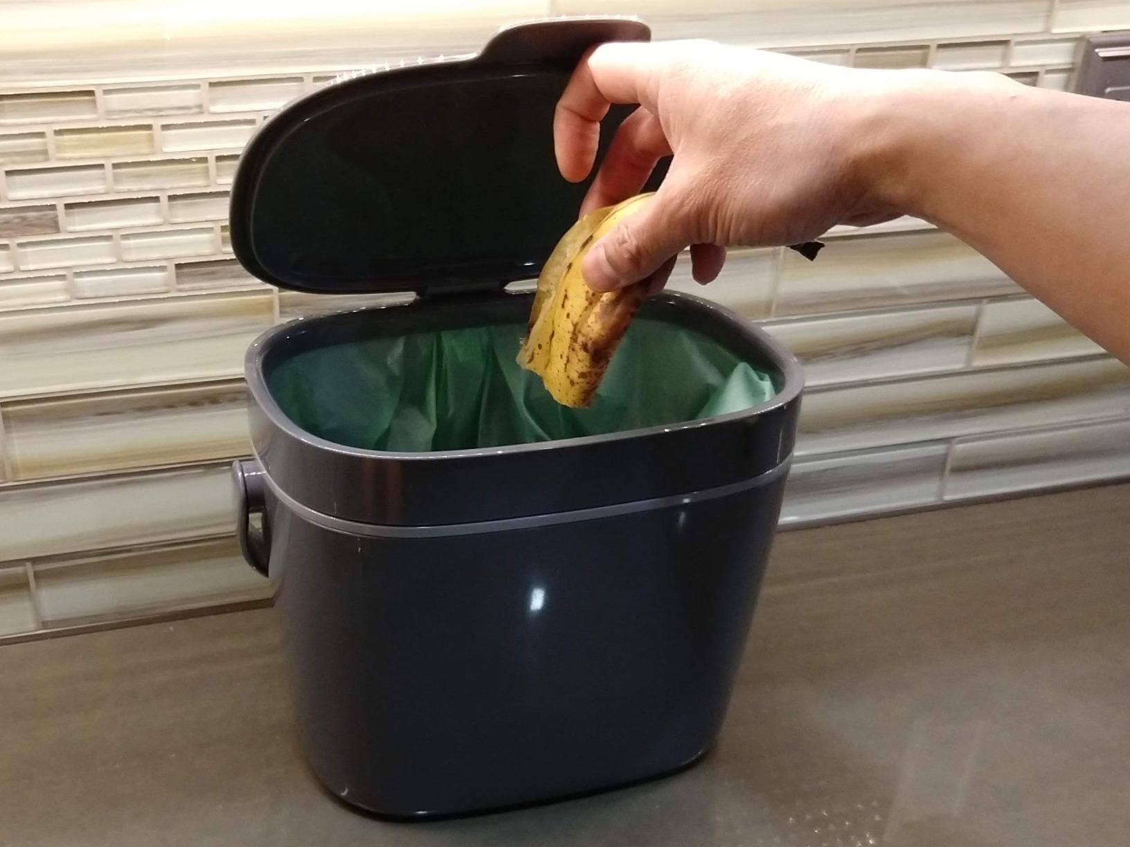 OXO Good Grips Easy-Clean Compost Bin - Charcoal - 1.75 GAL/6.62 L customer photo 2