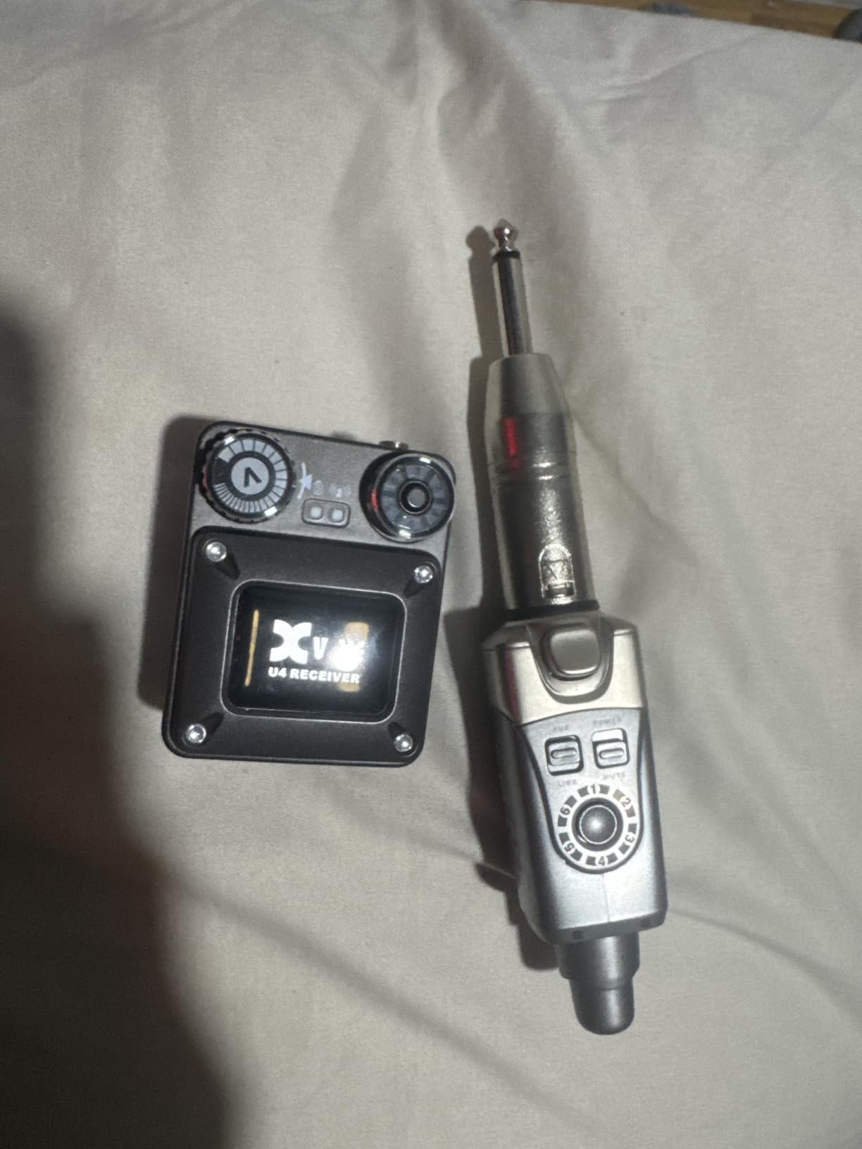 Xvive U4 Wireless in-Ear Monitor System Professional IEM System Transmitter and Beltpack Receiver for Studio, Band Rehearsal, Live Performance (U4) customer photo 1
