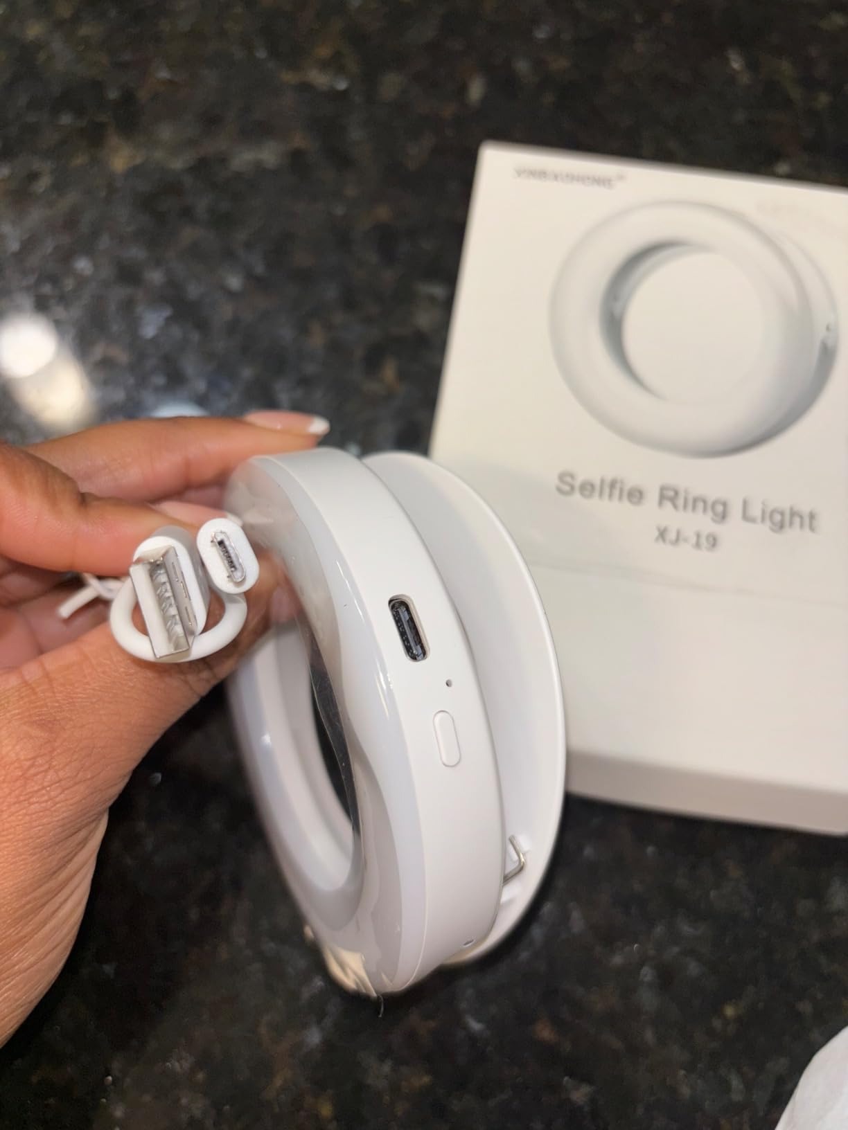 XINBAOHONG Selfie Ring Light Rechargeable Portable Clip-on Selfie Fill Light with 40 LED for Smart Phone Photography, Camera Video, Girl customer photo 1