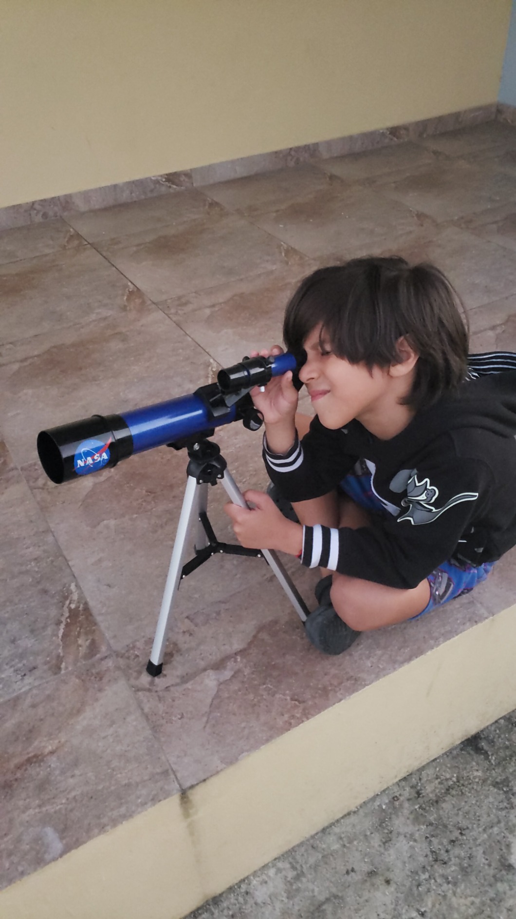 NASA Lunar Telescope for Kids Ages 8-12 with Tripod and Finder Scope | 90x Magnification, Two Eyepieces, Tabletop Tripod, Beginner Astronomy, Space Toys, NASA Birthday Gift customer photo 2
