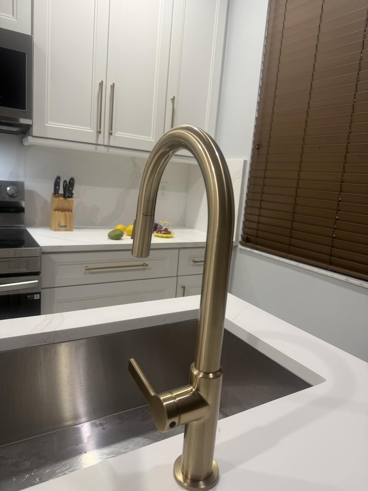 KRAUS Spot Free Stainless Steel Pull Down Kitchen Faucet KPF-2820SFS | 360-degree swivel spout, brass body with ceramic cartridge customer photo 1