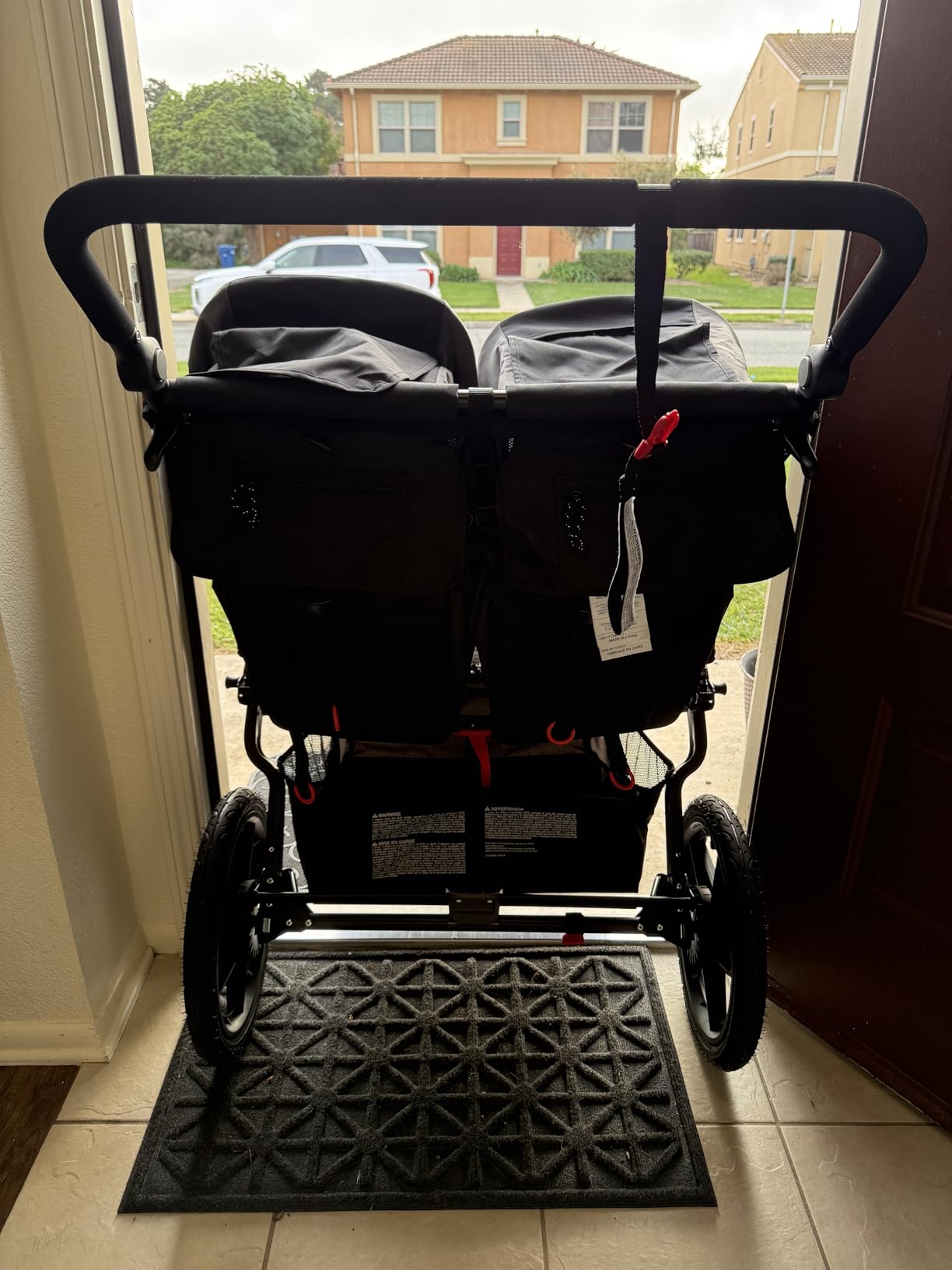BOB Gear Revolution Flex 3.0 Jogging Stroller - Graphite Black customer photo 1