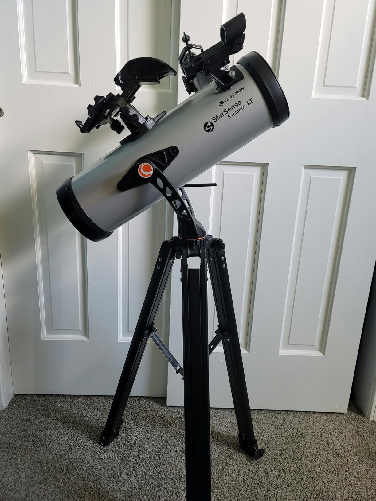 Celestron StarSense Explorer LT 114AZ Newtonian Smartphone Guided Telescope | Smartphone App Sky Navigation, Manual Reflector Telescope, Beginner Deep-Sky Telescope, Bright Celestial Views, Portable customer photo 1