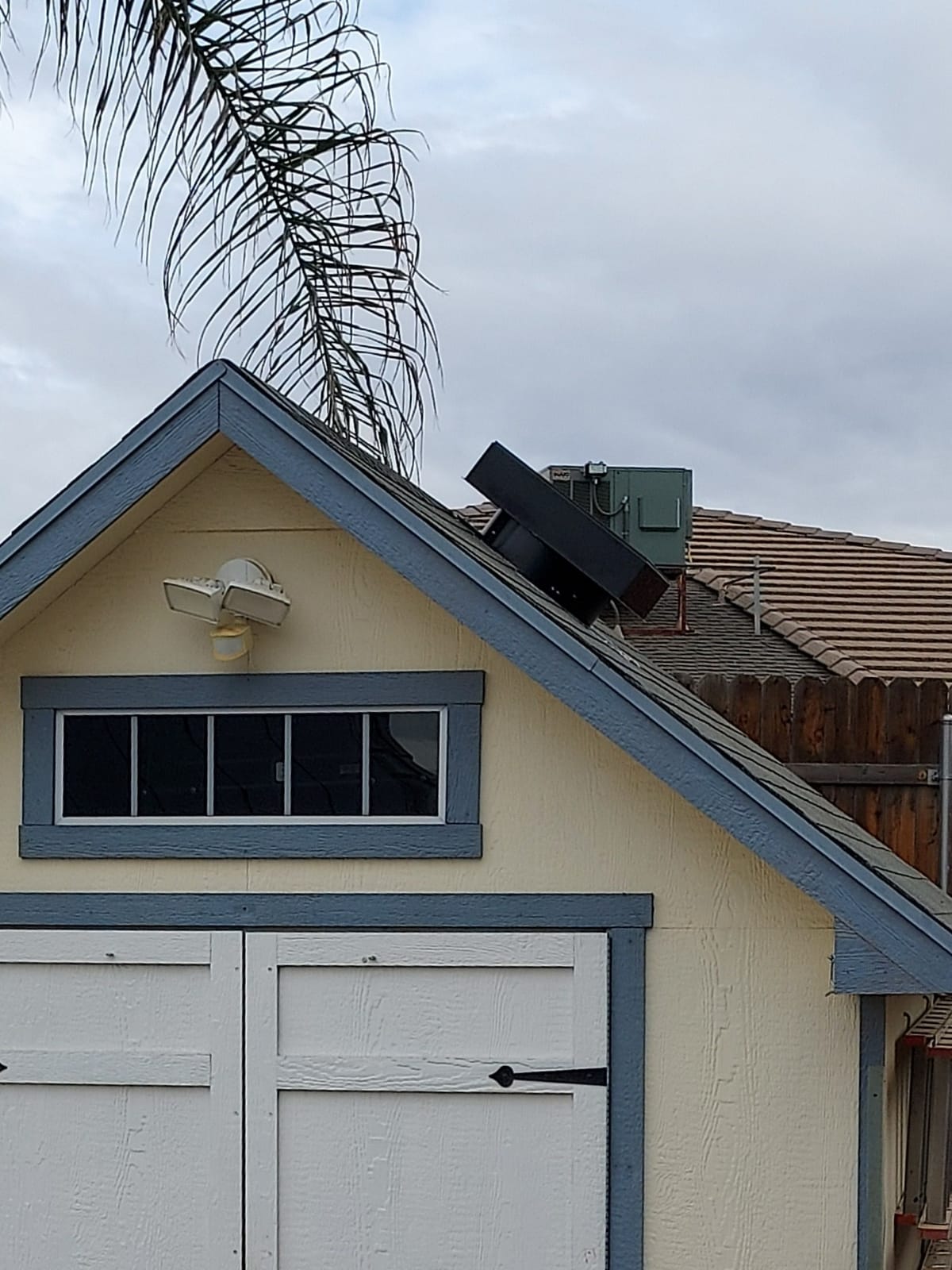 Remington Solar 20 Watt Roof Mount Solar Attic Fan - Round Series customer photo 2