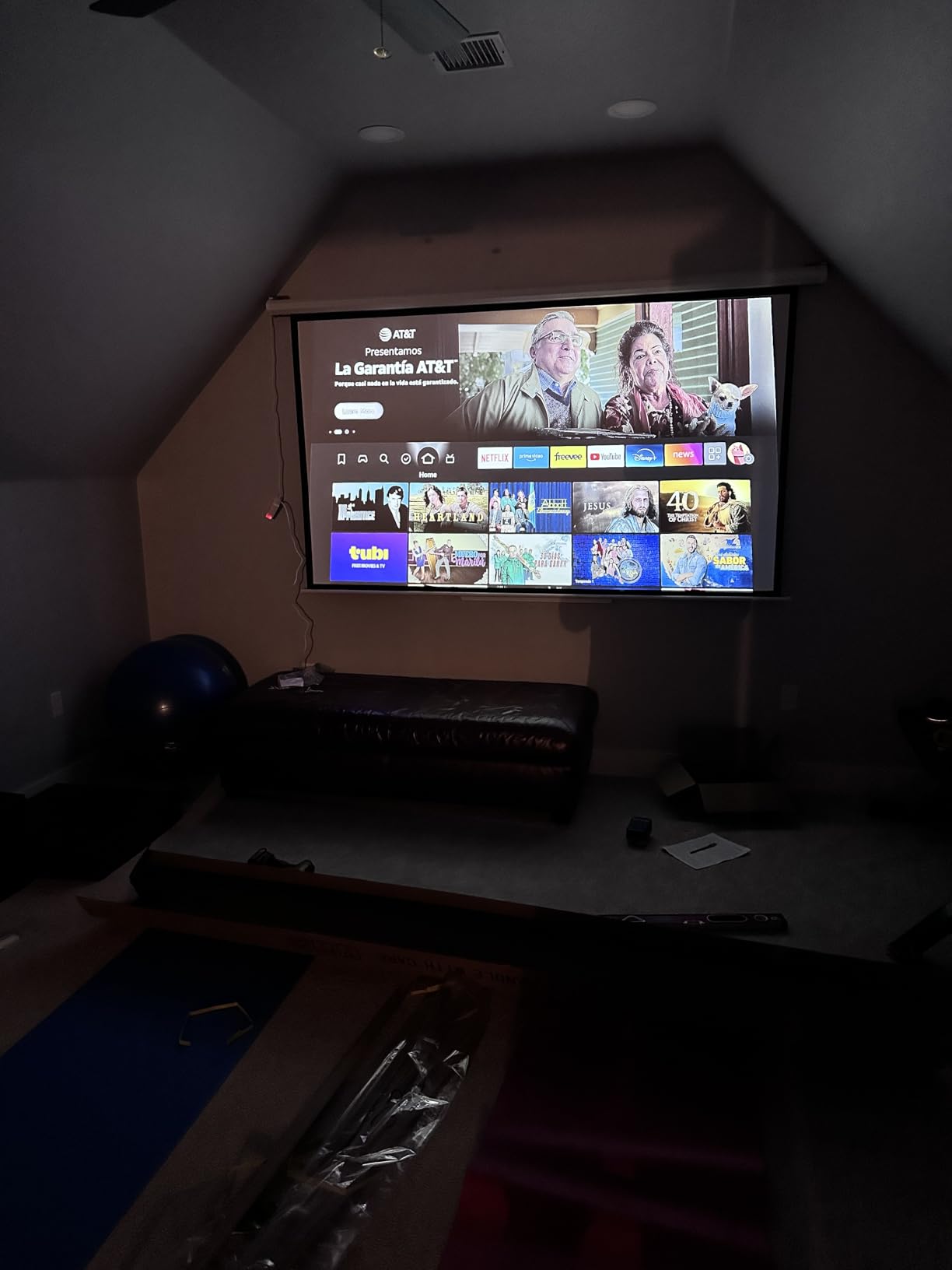 100 Inch Motorized Projector Screen with RF Remote, 16:9 HD, Silver Case customer photo 2