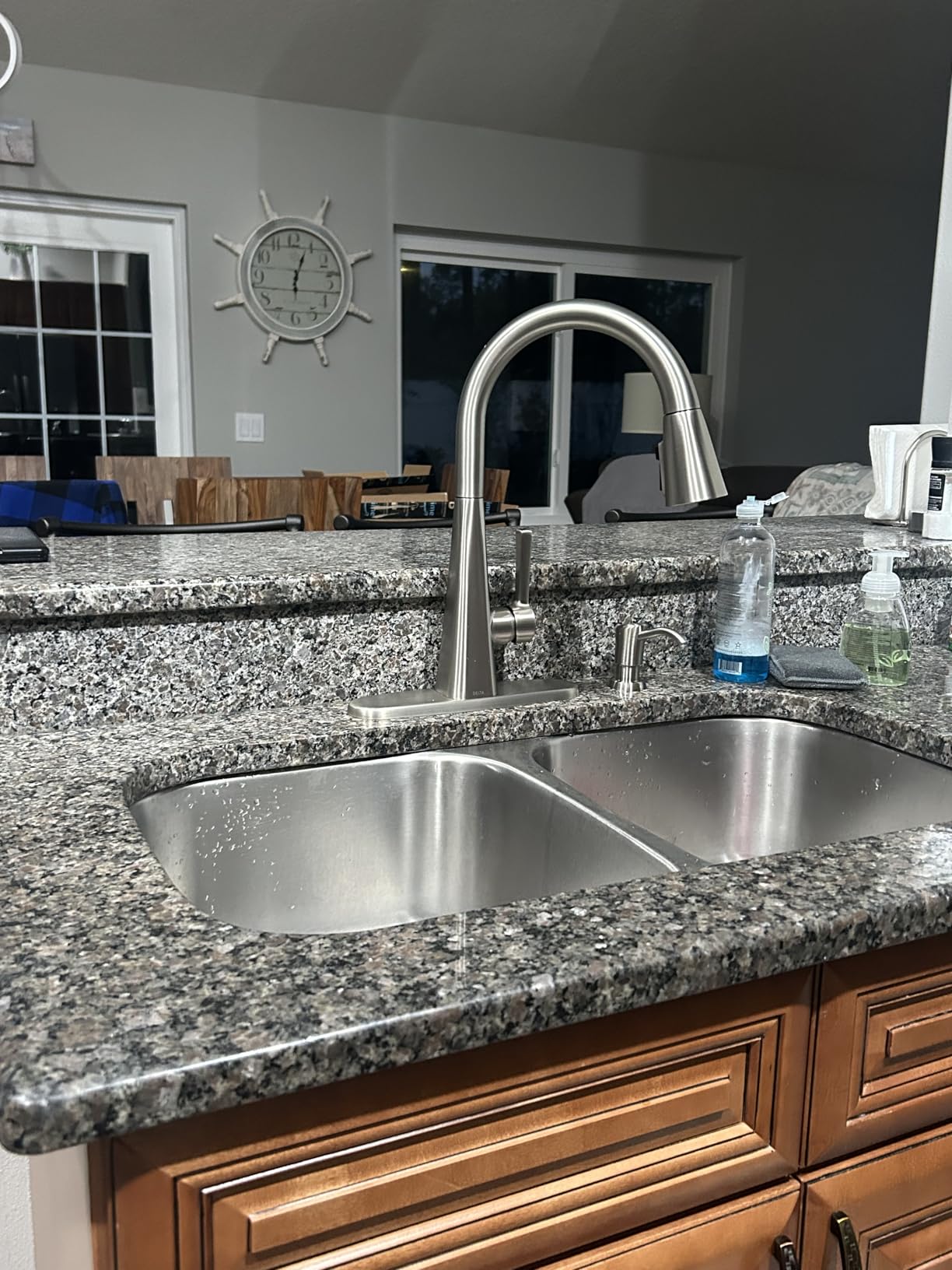 Delta Lenta Brushed Nickel Kitchen Faucet with Pull Down Sprayer, Modern Single Hole Kitchen Sink Faucet, Single Handle, SpotShield Stainless 19802Z-SP-DST customer photo 2