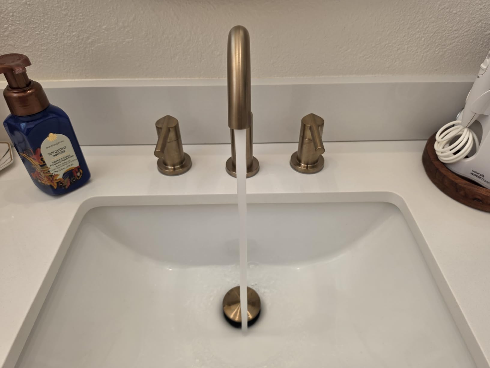 Delta Nicoli Brushed Nickel Faucet 3 Hole, 8 Inch Widespread Bathroom Sink Faucet for Vanity, Push-Pop Drain Assembly, Stainless 35749LF-SS customer photo 1
