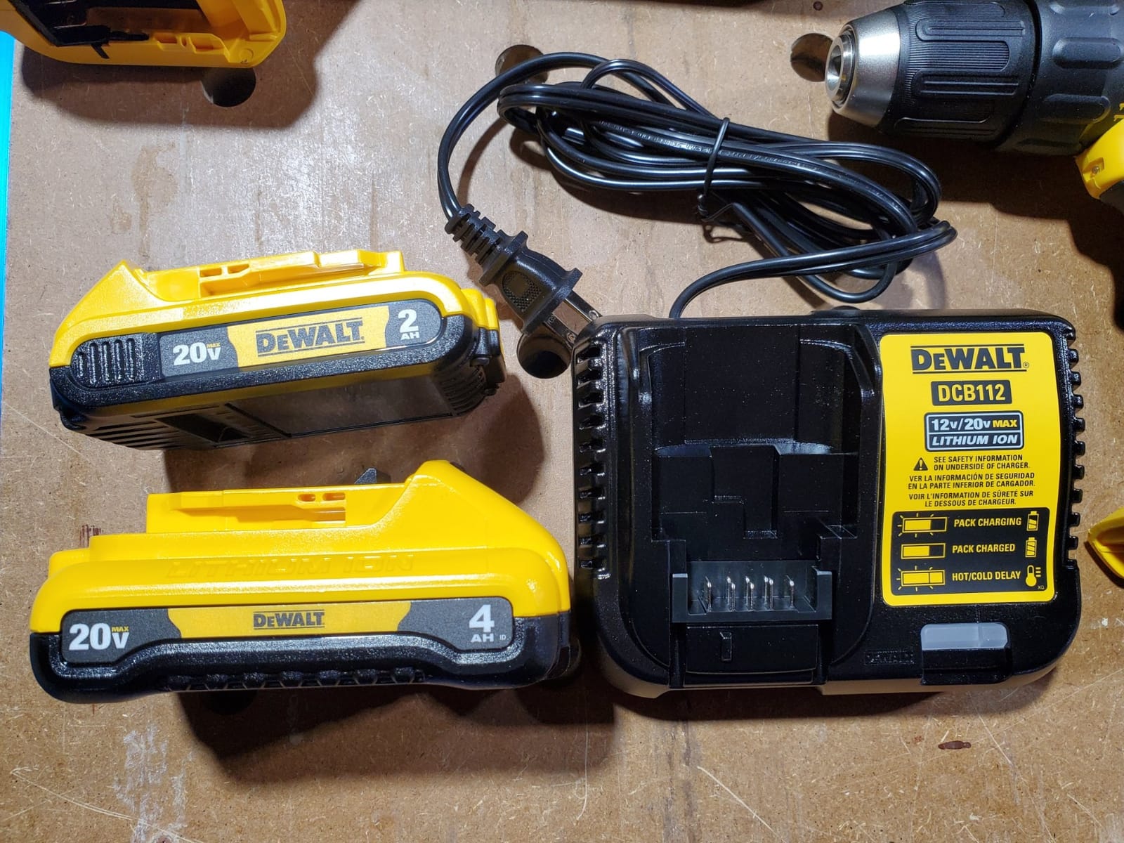 DEWALT Tools 5 Tool Power Tool Combo Kit, Cordless Drill Impact Driver Saw Oscillating Multi-tool Set with 20V MAX Battery and Charger (DCK551D1M1) customer photo 2