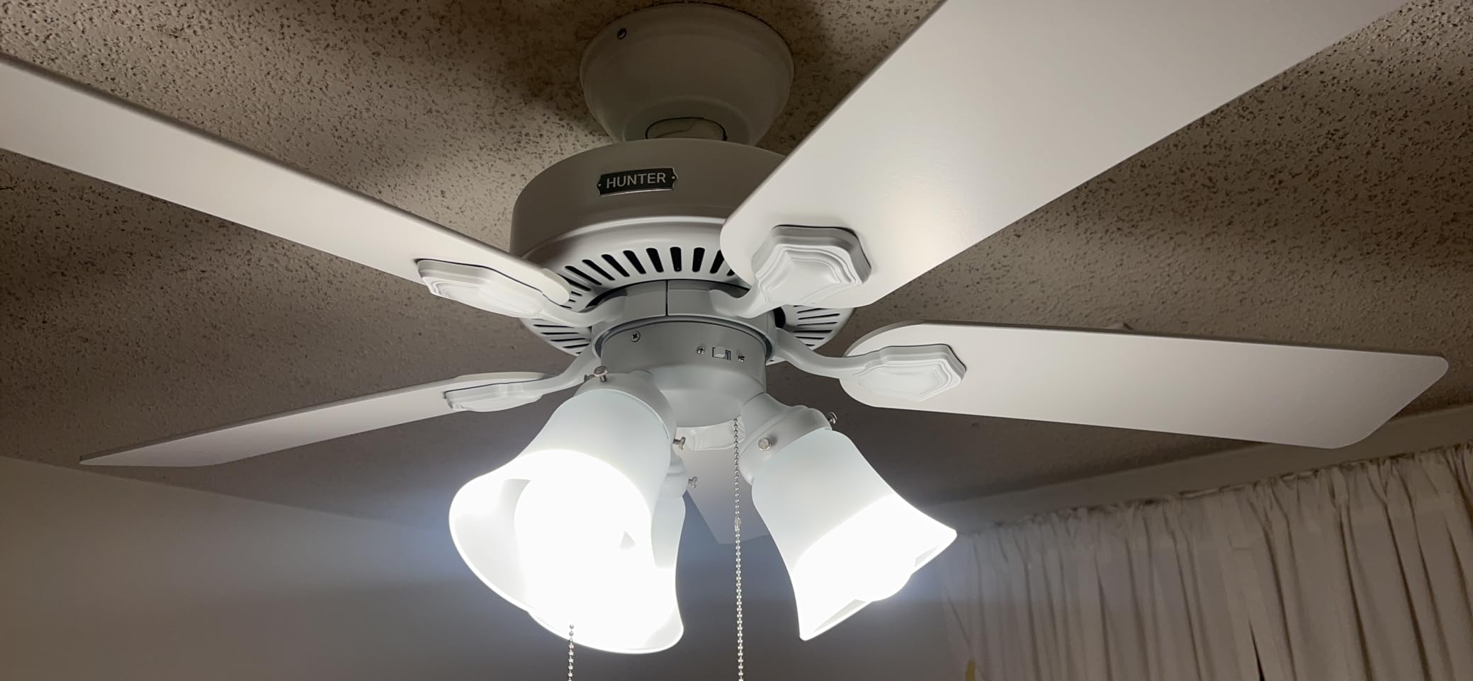 Hunter Swanson, Indoor, Ceiling Fan, with LED Lights, 44 inch, Fresh White | Standard Mount, Pull Chain, 5 Blades, For Bedroom, Living Room, Kitchen, 50885 customer photo 2