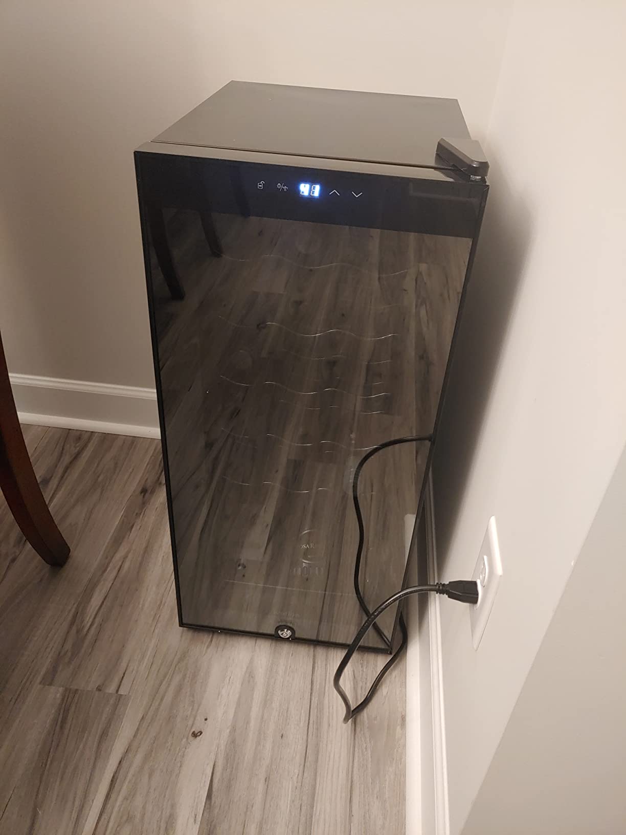 Ivation 18 Bottle Compressor Wine Cooler Refrigerator w/Lock, Large Freestanding Wine Cellar customer photo 1