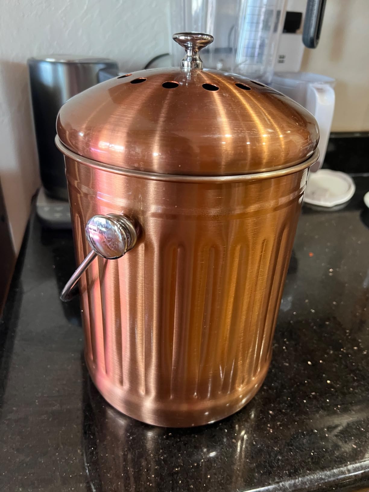 RED FACTOR Premium Compost Bin for Kitchen Countertop - Stainless Steel Food Waste Bucket with Innovative Dual Filter Technology - Includes Spare Filters (Matt Copper, 1.3 Gallon) customer photo 2