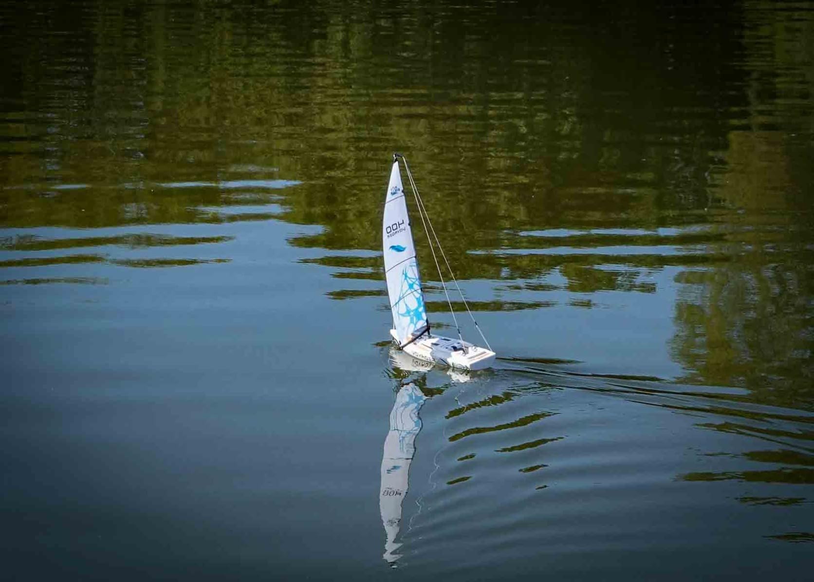 PLAYSTEM Voyager 400 RC Controlled Wind Powered Sailboat in Blue - 26