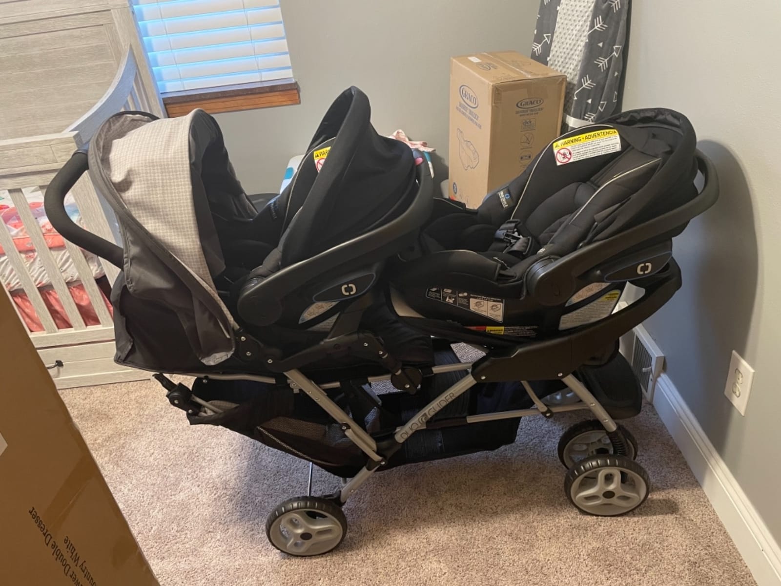 Graco SnugRide SnugFit Infant Car Seat, Baby Car Seat with Anti Rebound Bar for Extra Safety, No-Rethread Harness, Latch Equipped Carseat, Baby Essentials, Gift for New Parents, Gotham customer photo 2