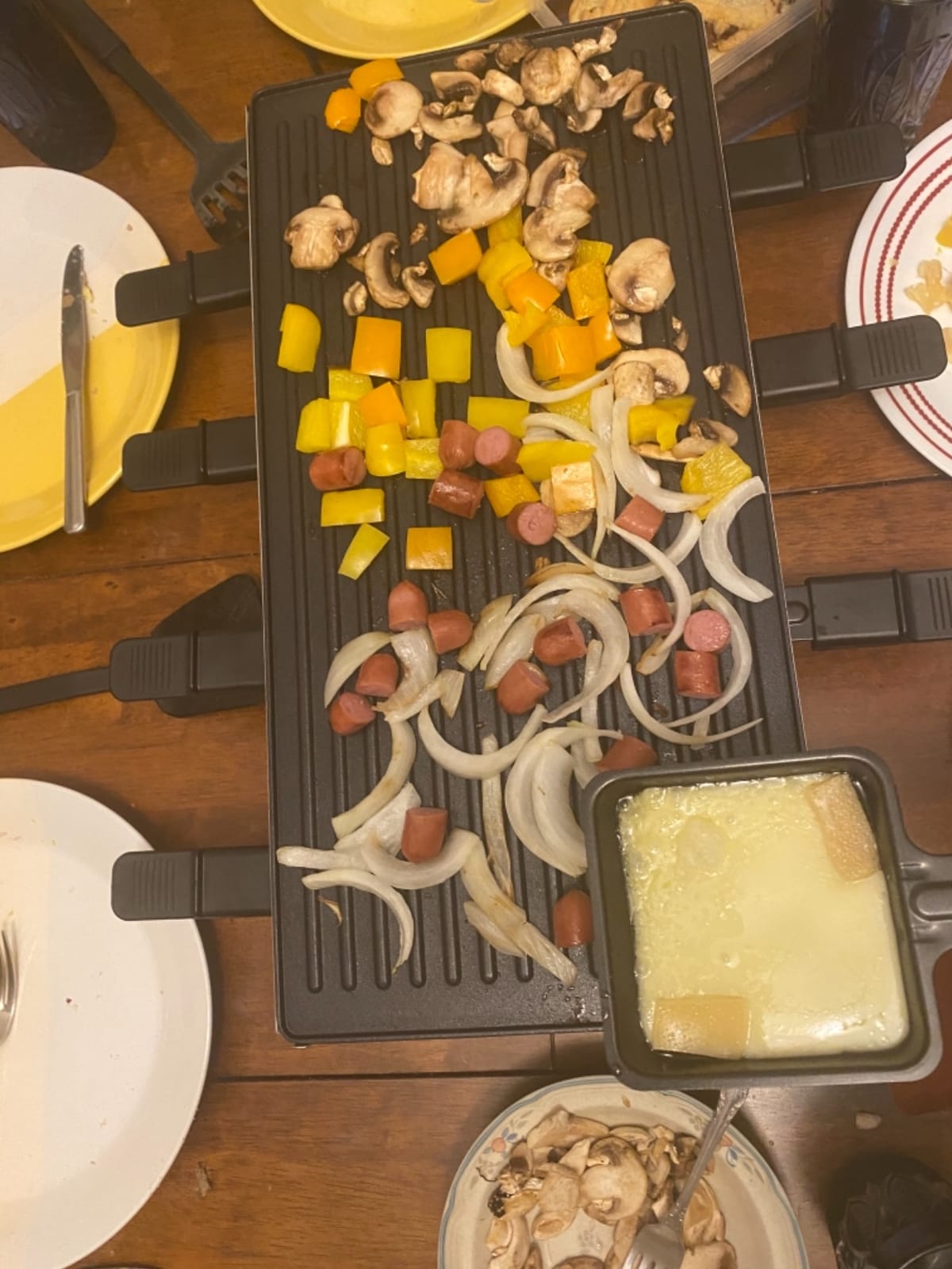 CUSIMAX Raclette Grill Electric Grill Table Portable 2in1 Korean BBQ Grill | Reversible Non-stick Plate, Crepe Maker with Adjustable Temperature Control, 8 Paddles & Shovels/Adjustable Temperature customer photo 1