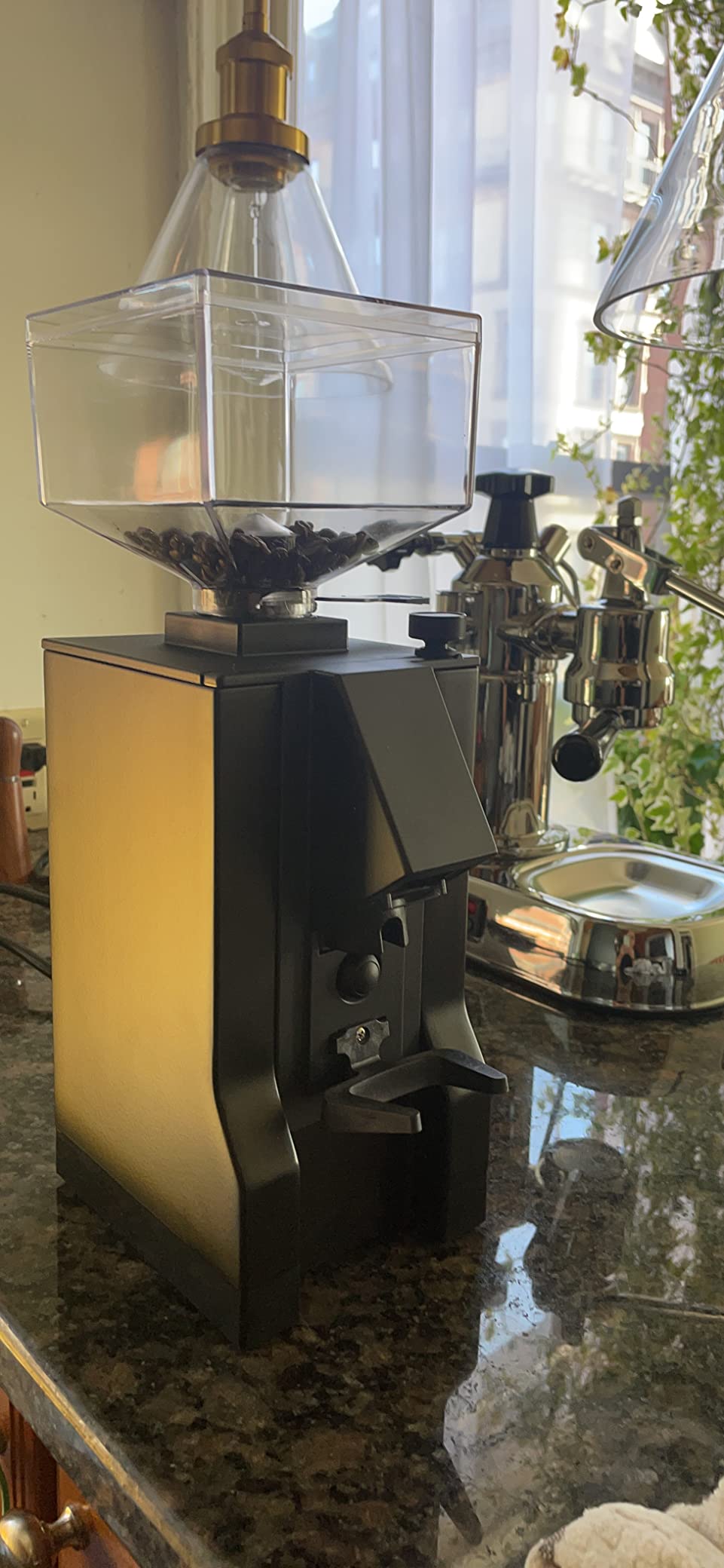 Eureka Mignon Notte Espresso Grinder, Black | 150g, 50mm Flat Steel Burrs, Stepless Micrometric Adjustment customer photo 1