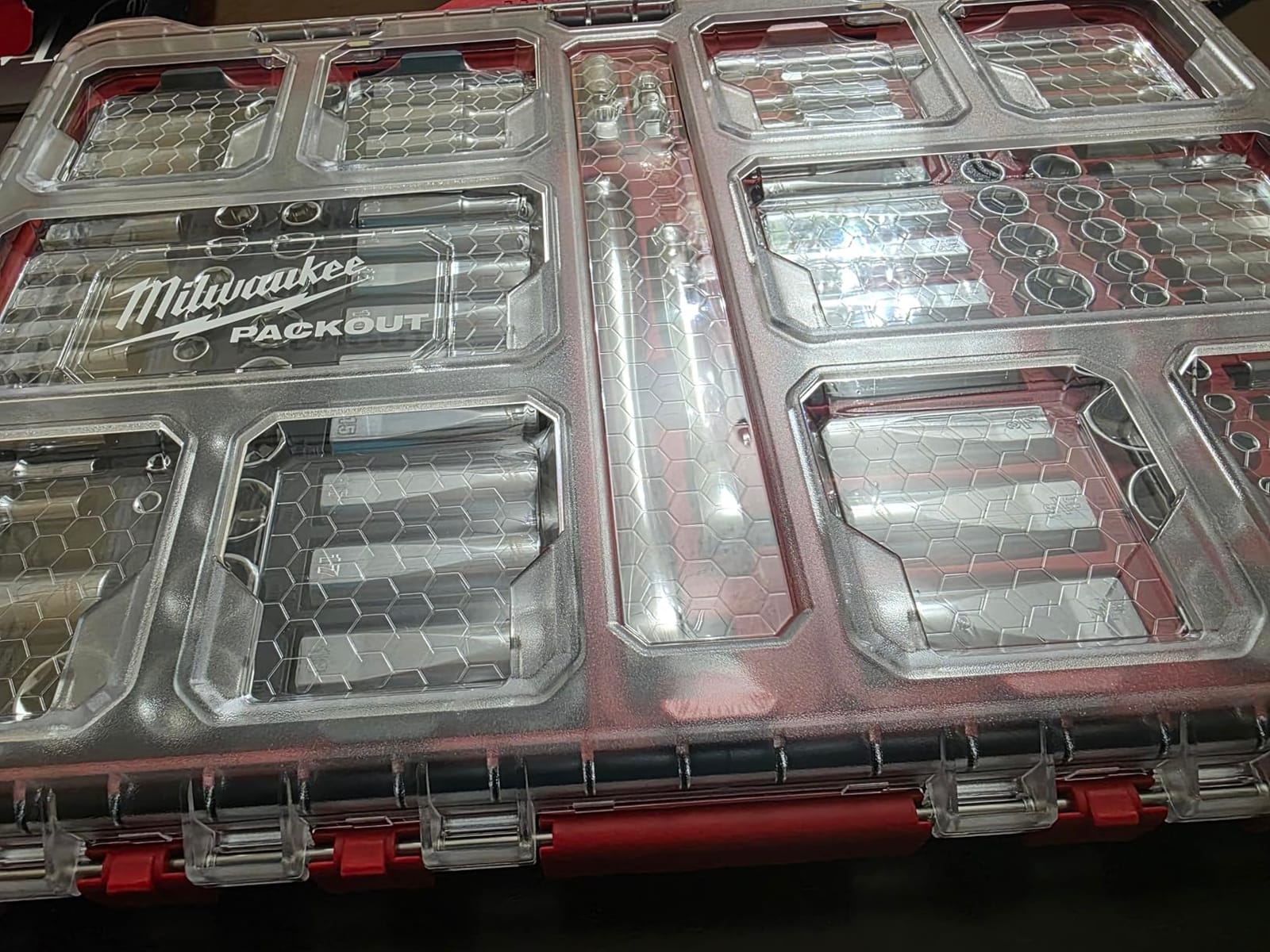 Milwaukee Electric - 1/4-3/8 106PC Rat. and Socket Set in PKOUT SAE-MM customer photo 2