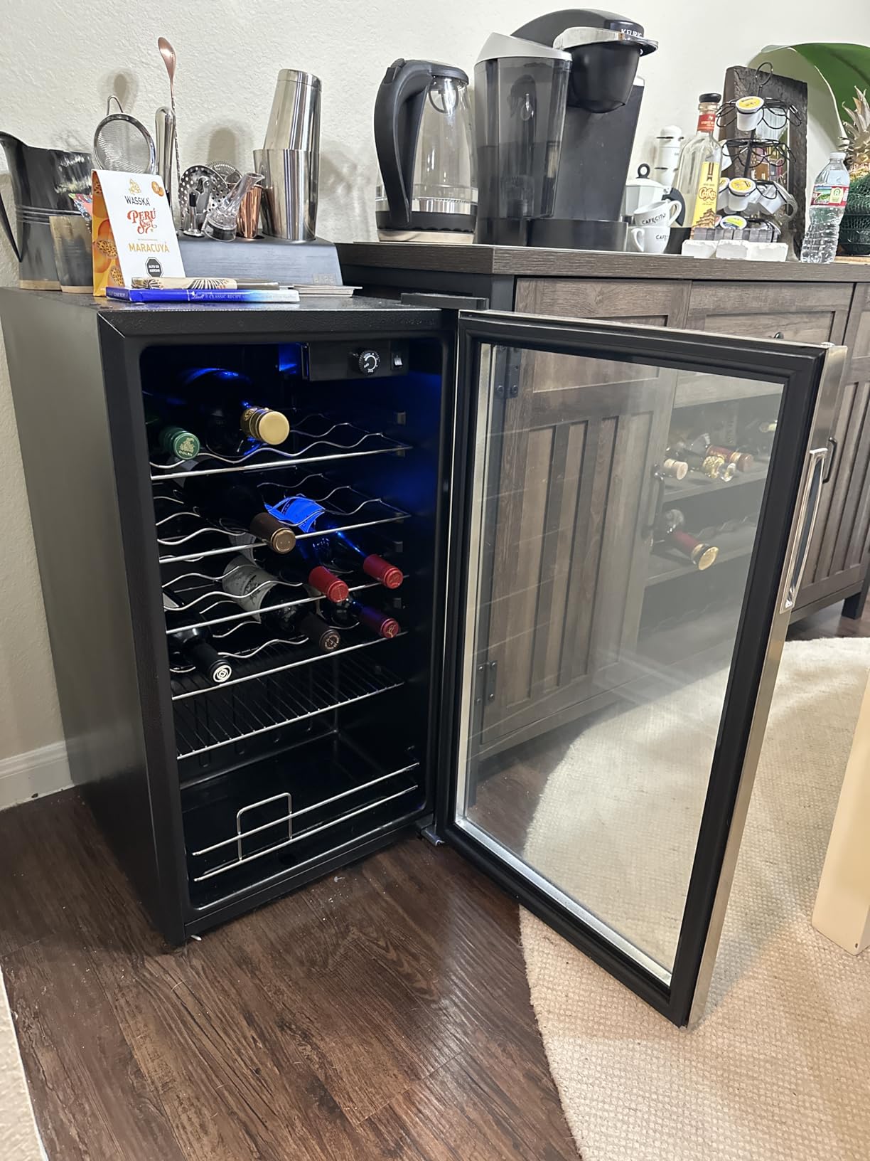 BLACK+DECKER 26-Bottle Wine Fridge, Compressor Cooling, BD61536 | Interior Light and Mechanical Temperature Control, Wine Racks and Flat Shelf, Bottle Chiller with Bottom Compartment customer photo 1