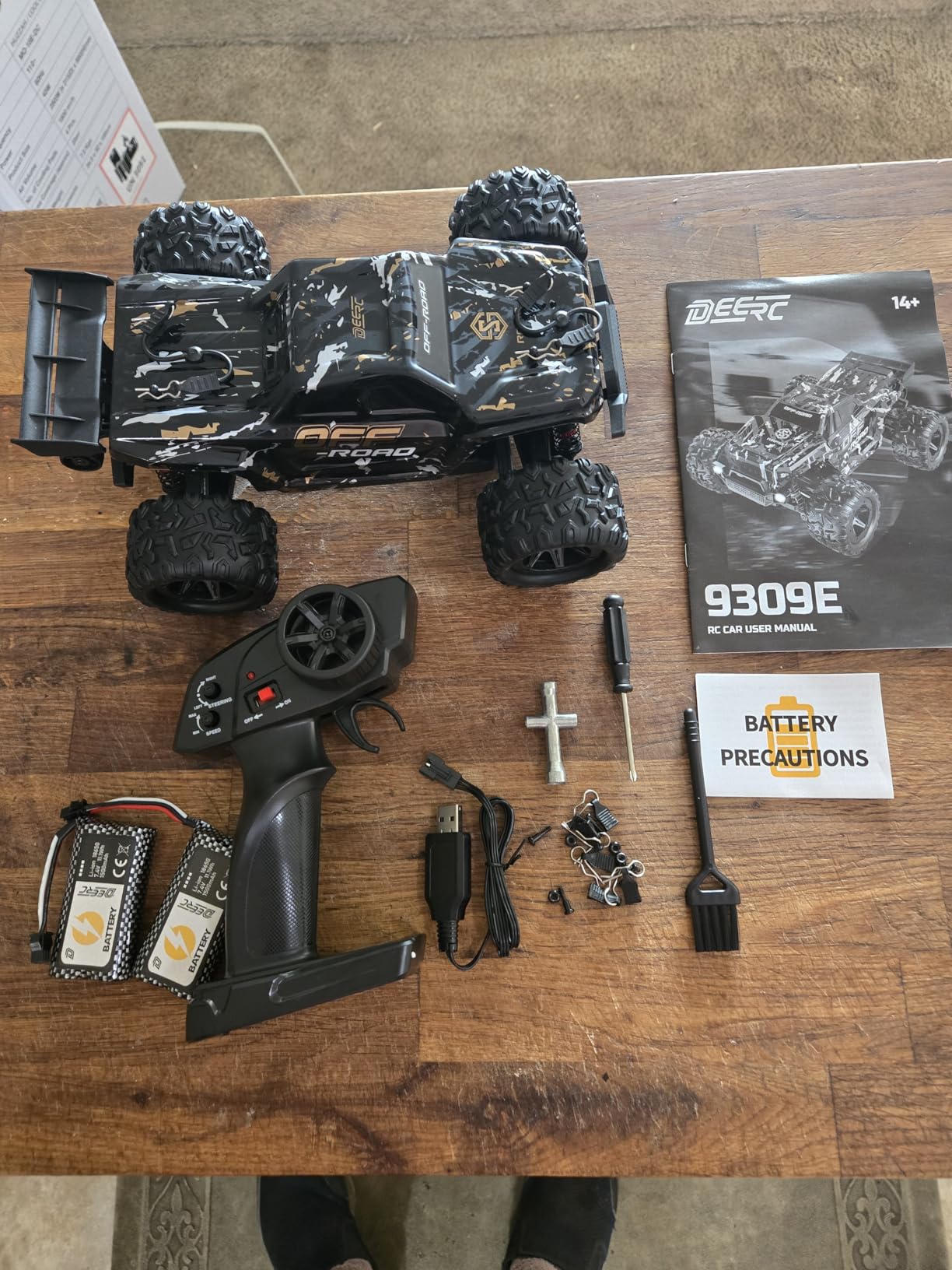 DEERC RC Cars High Speed Remote Control Car for Adults Kids 30+MPH, 1:16 Scales 4WD Off Road RC Monster Truck, Fast 2.4GHz All Terrains Toy Trucks Gifts for Boys, 2 Batteries for 40Min Play customer photo 2